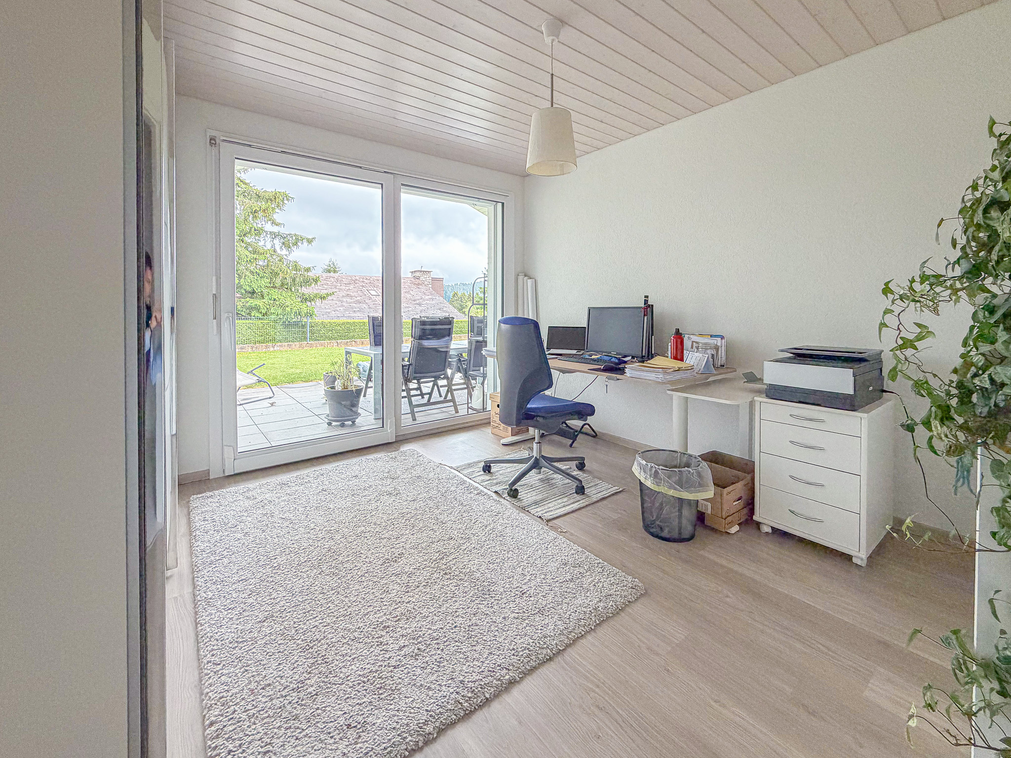 Chambre no 2 avec accès à la terrasse au rez-de-chaussée Chambre no 2 avec accès à la terrasse au rez-de-chaussée