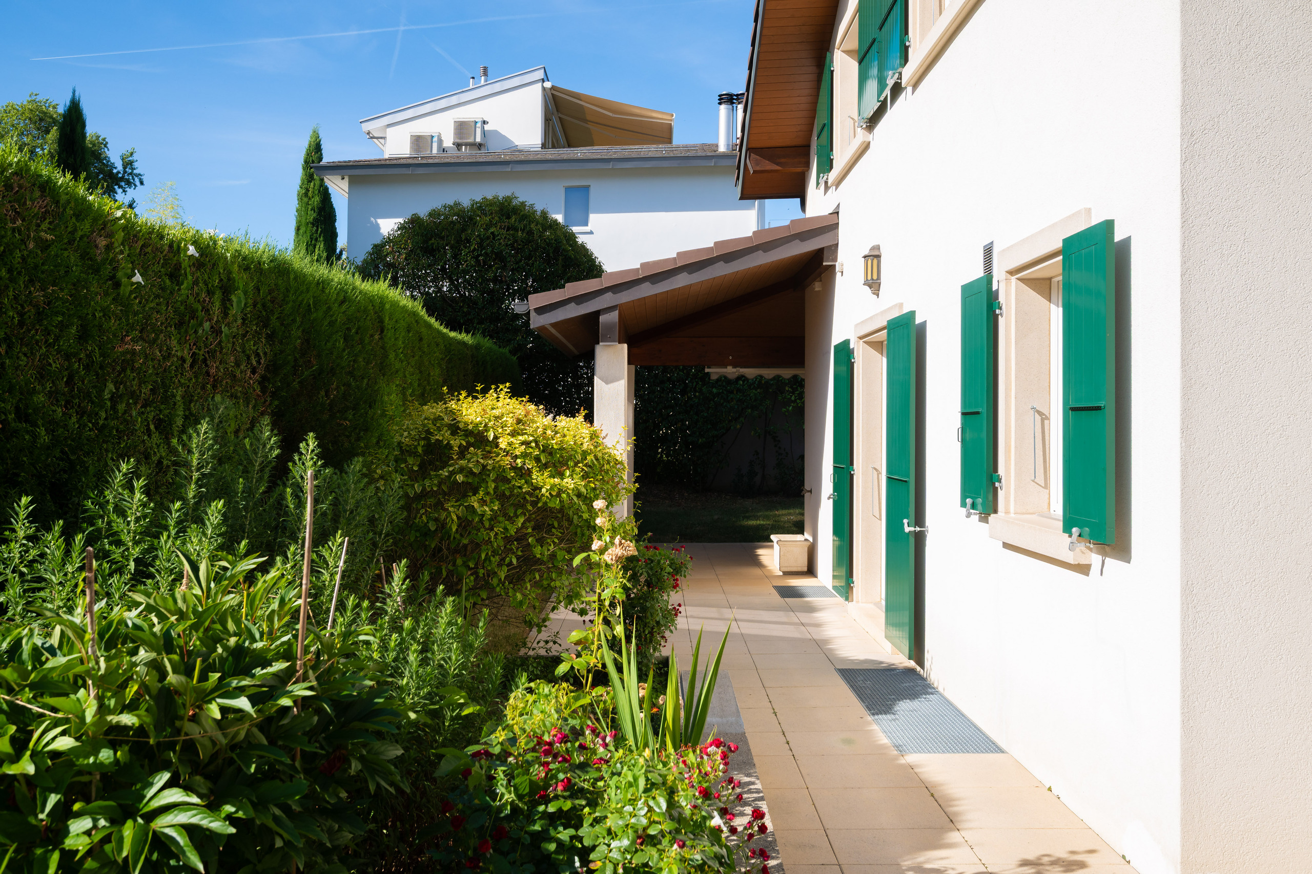 Exterior view 1