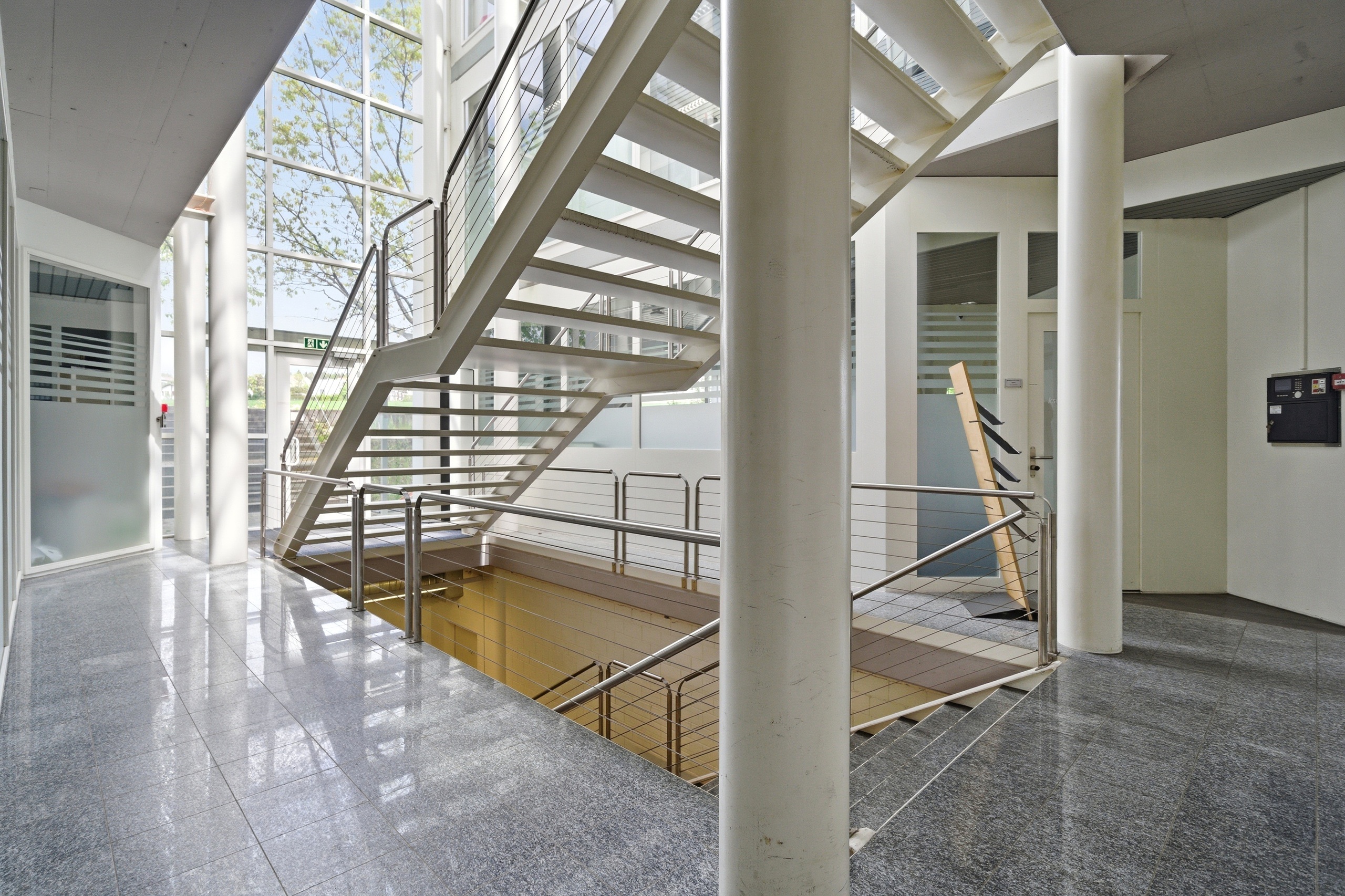 Interior view 23