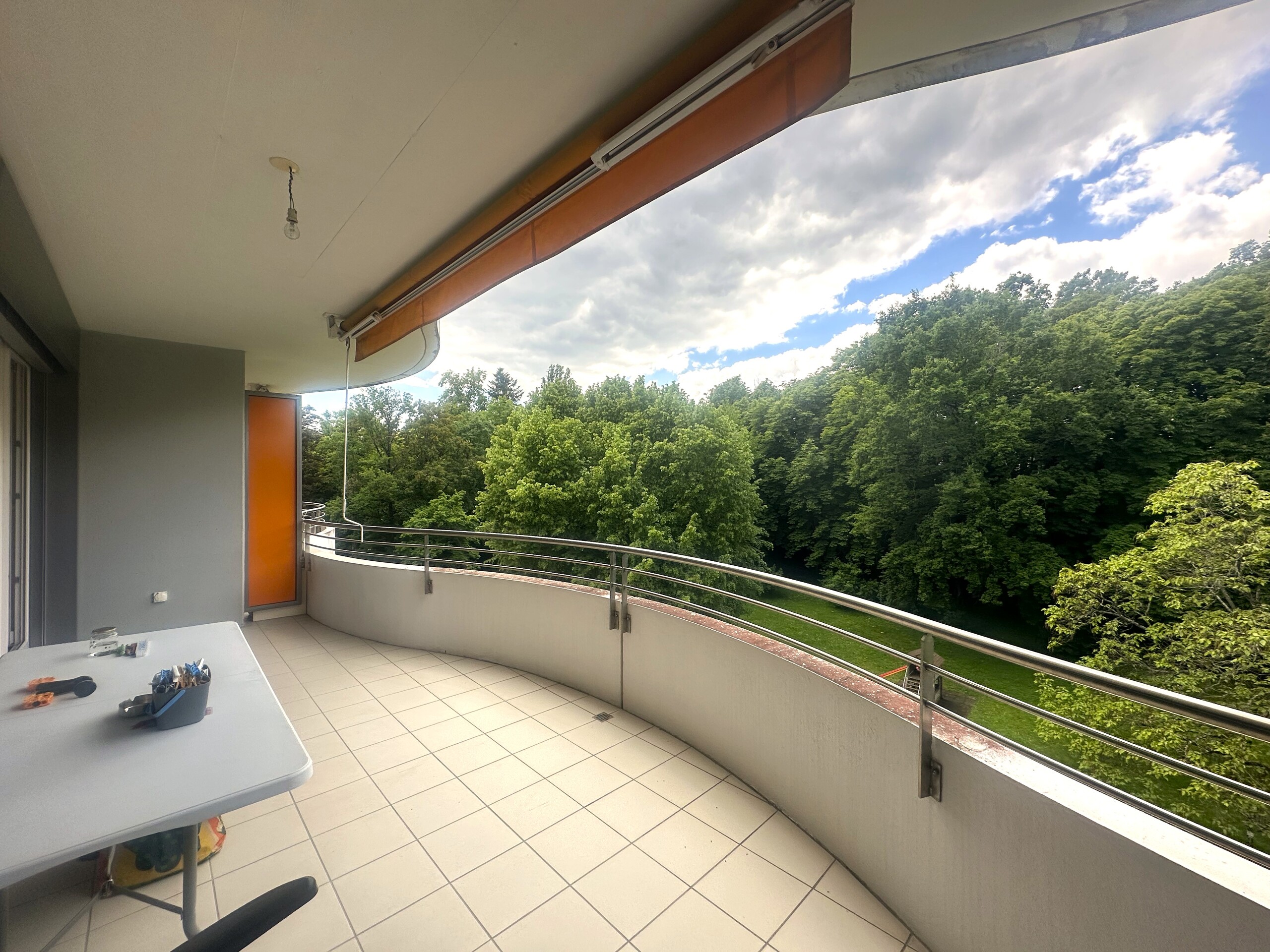 Interior view 8