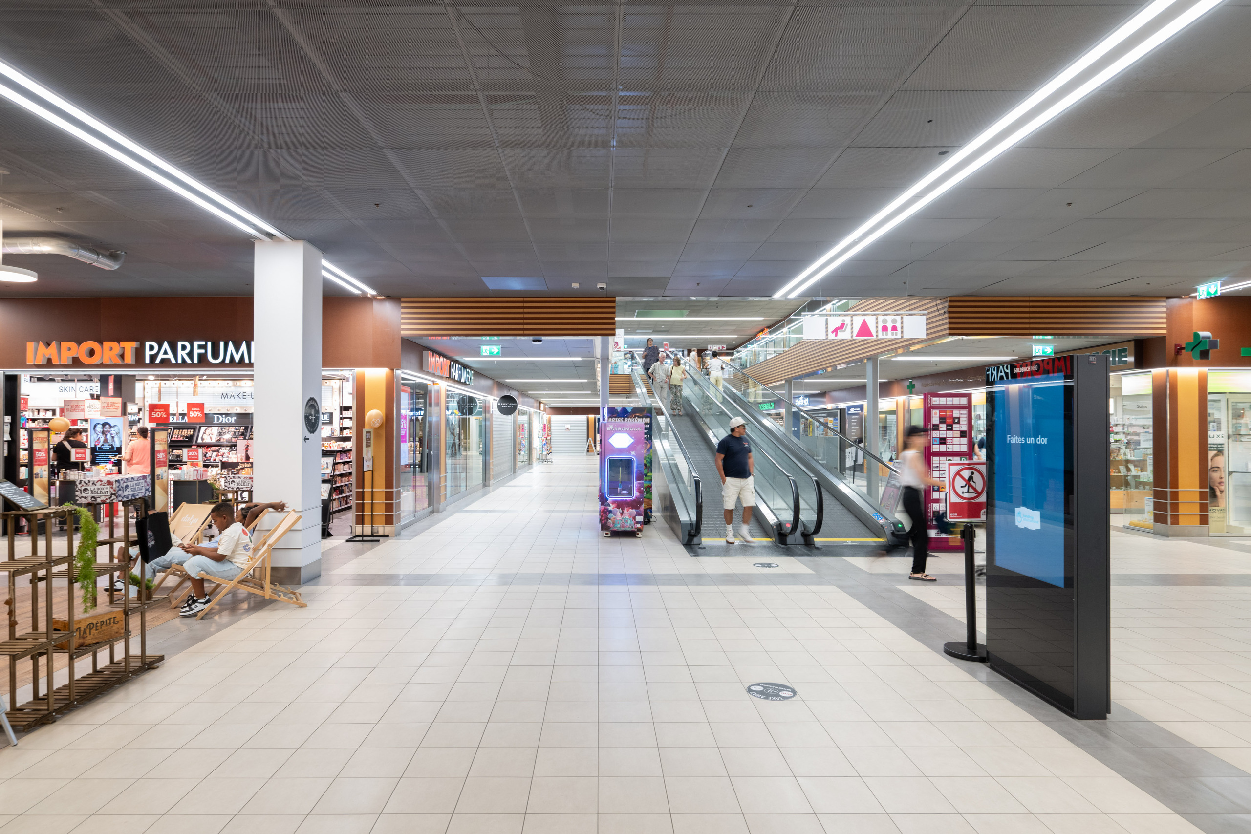 Interior view 5