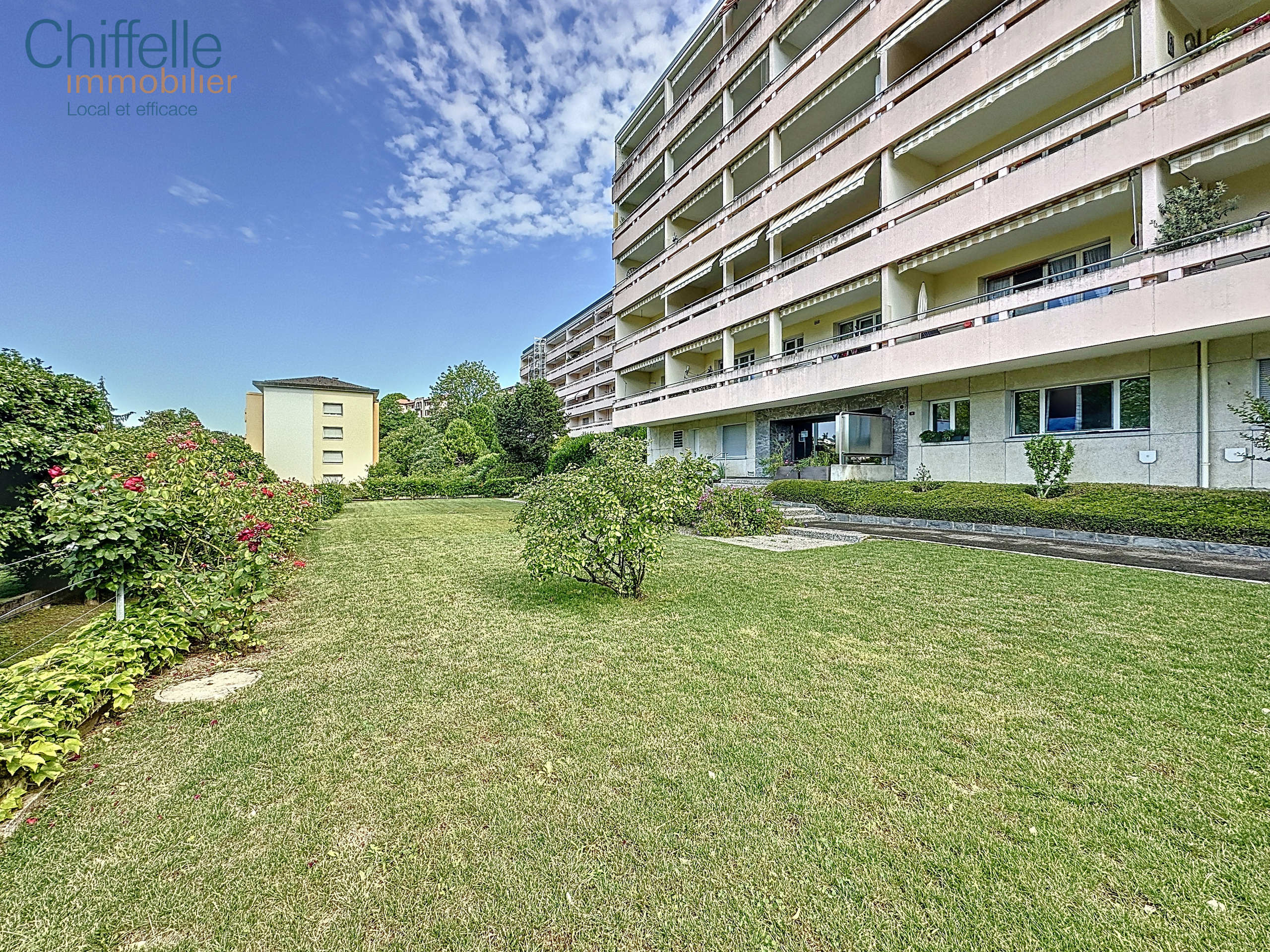 Exterior view 2