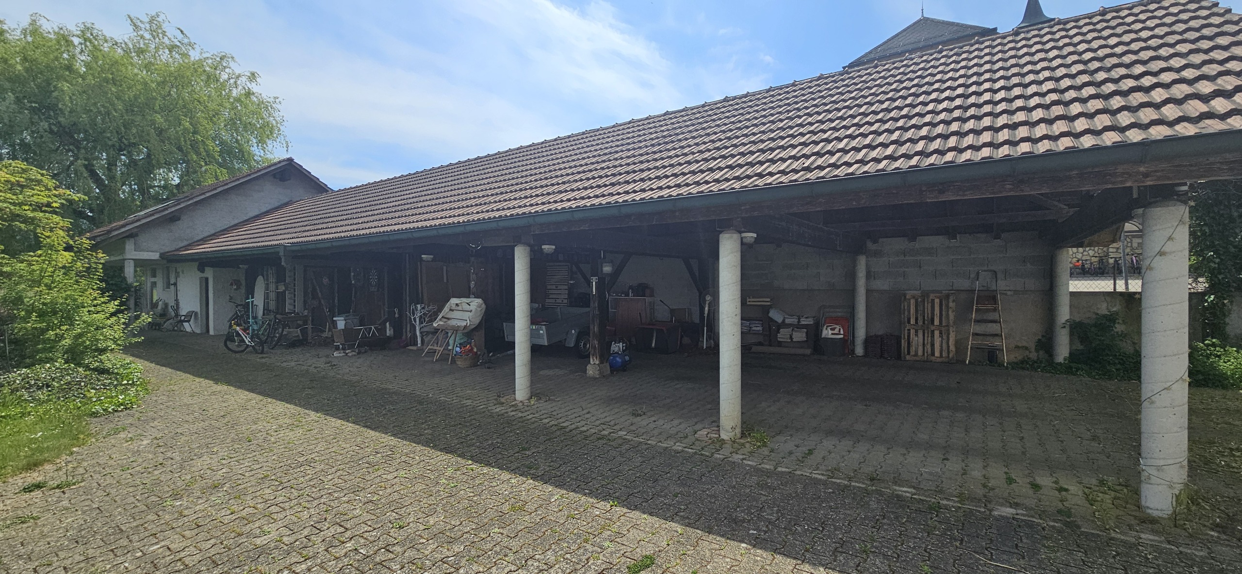 Abri et couvert à voiture