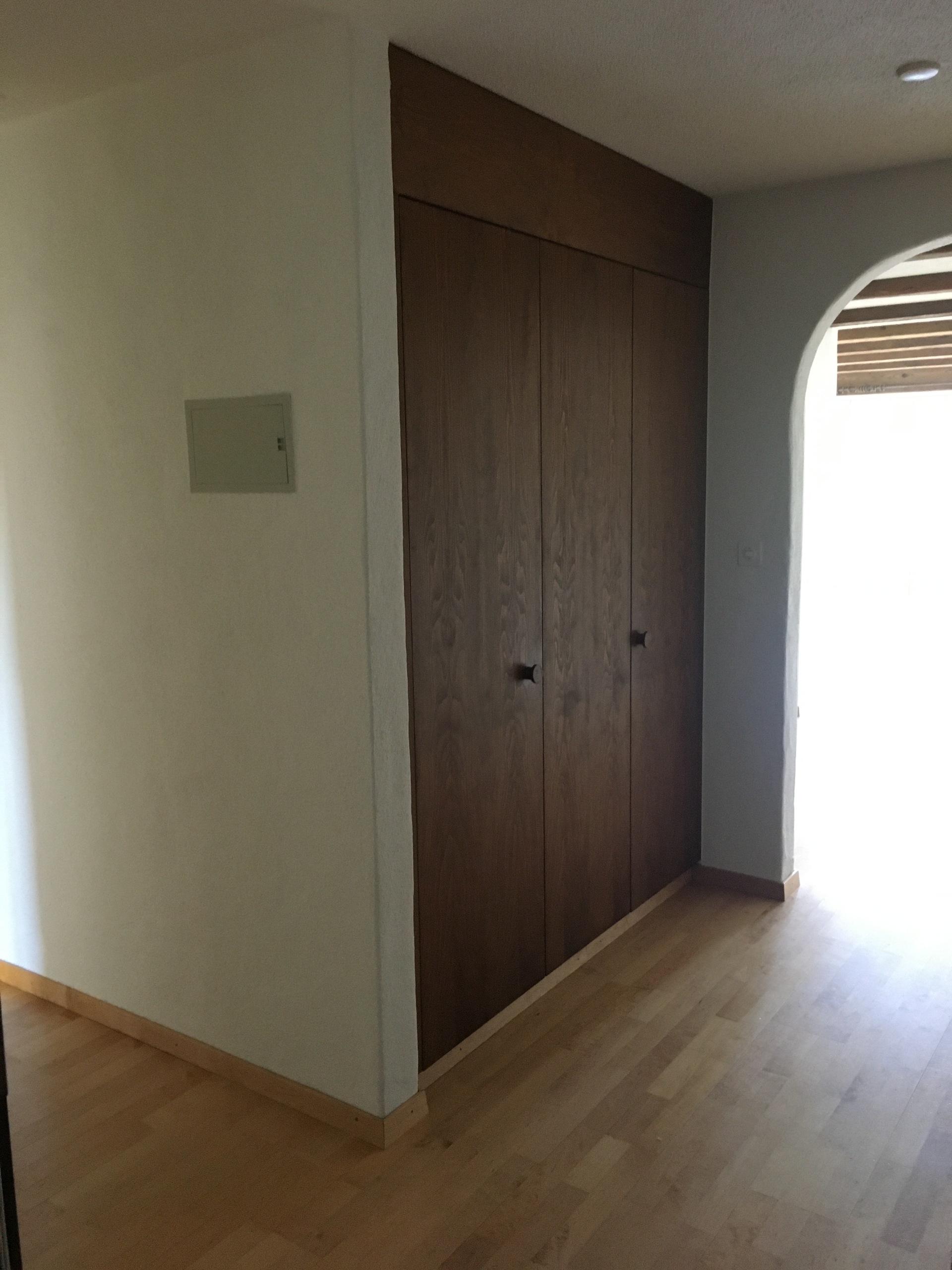 Eingang mit Einbauschrank