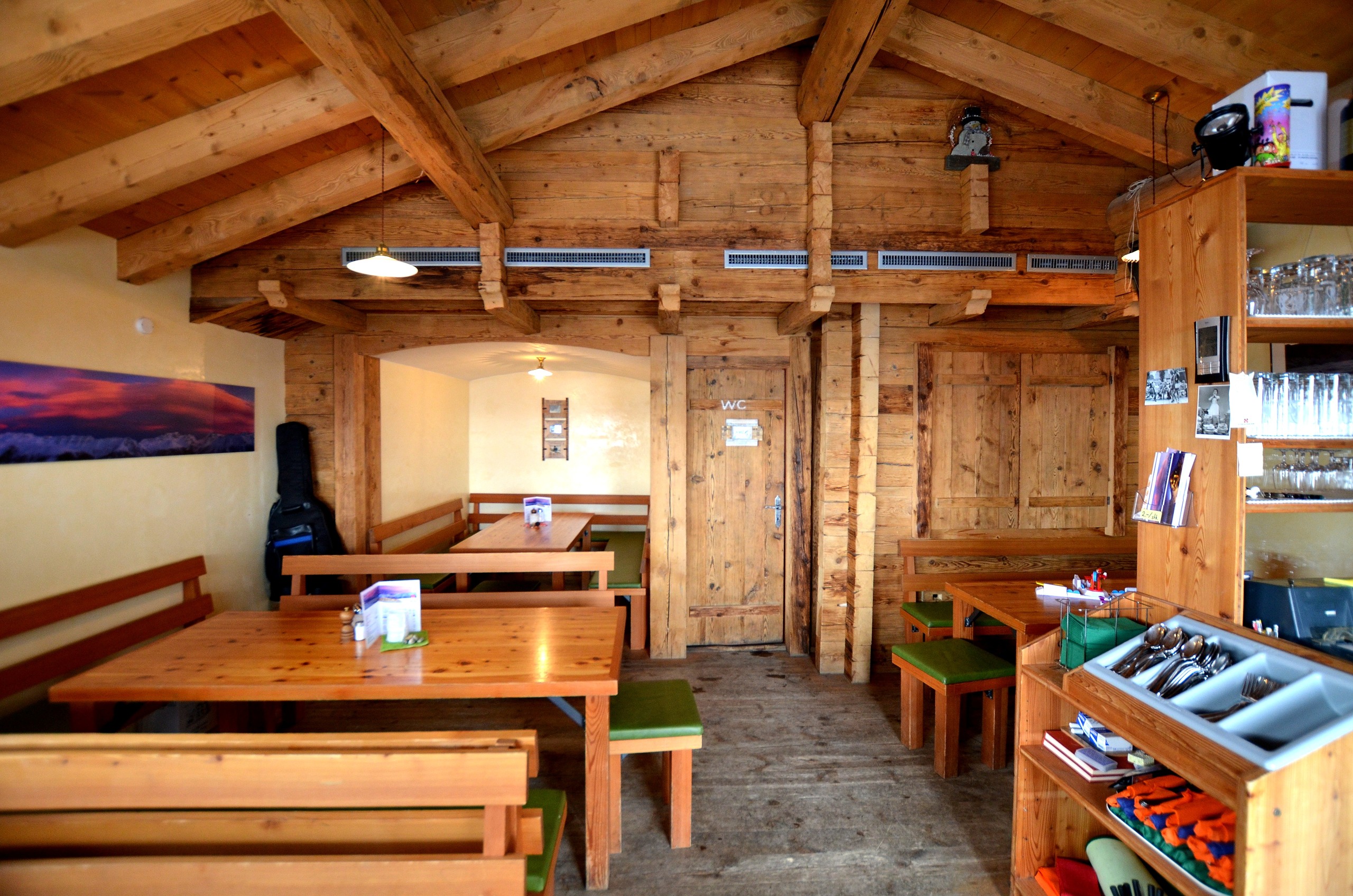 Innenansicht der Heidi's Hütte Innenansicht der Heidi's Hütte