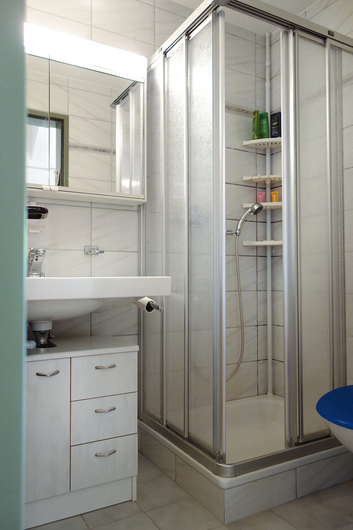 Separates Bad mit Dusche WC Separates Bad mit Dusche WC