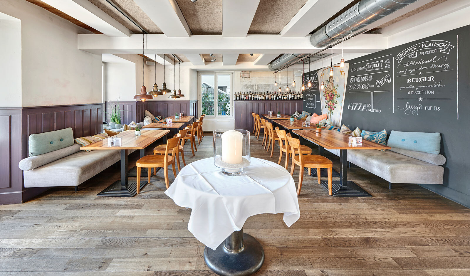 Interior view 2