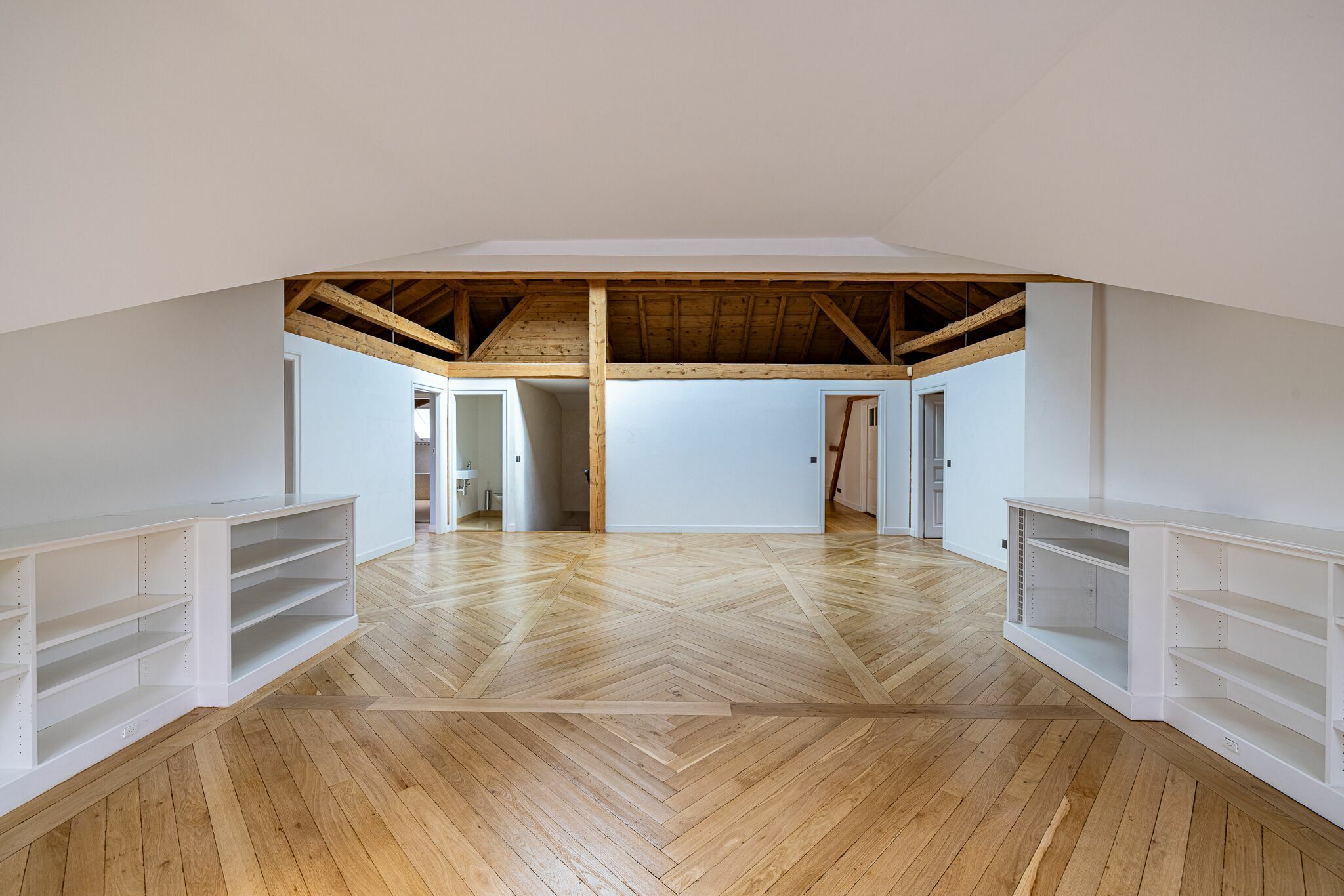 Interior view 12