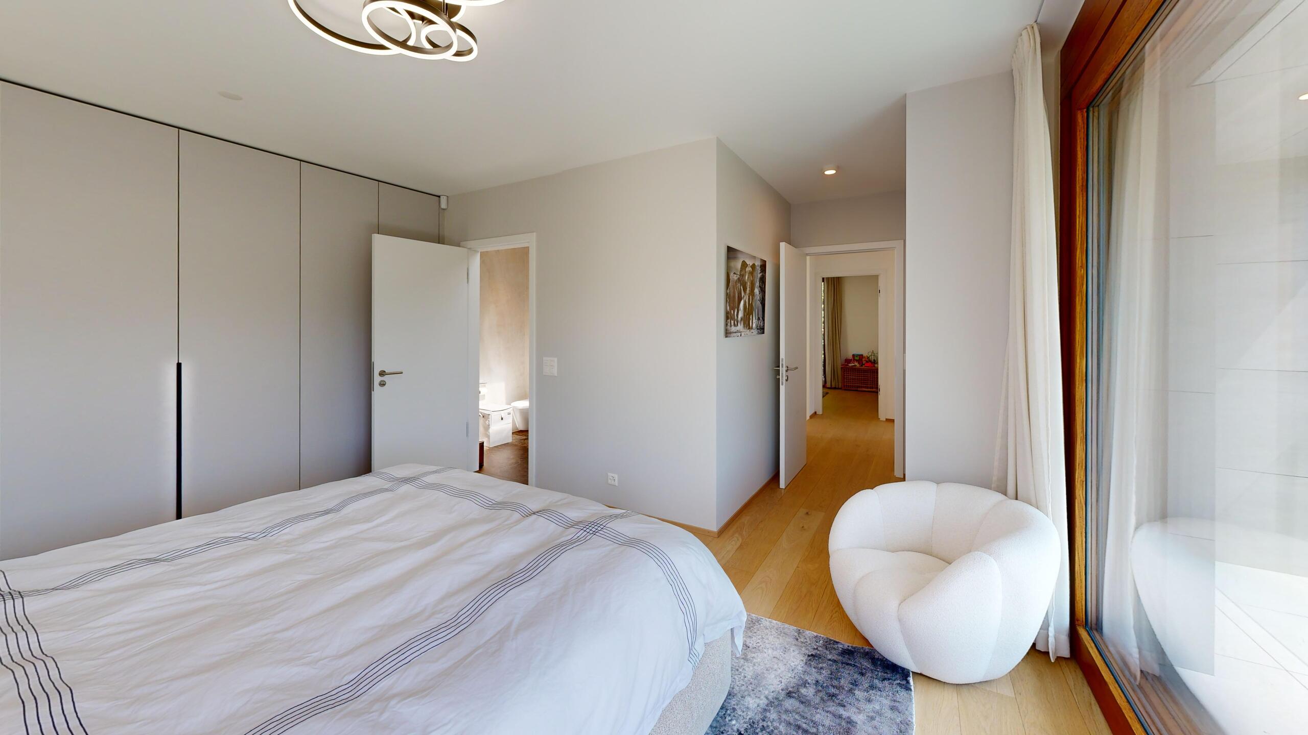 Interior view 5