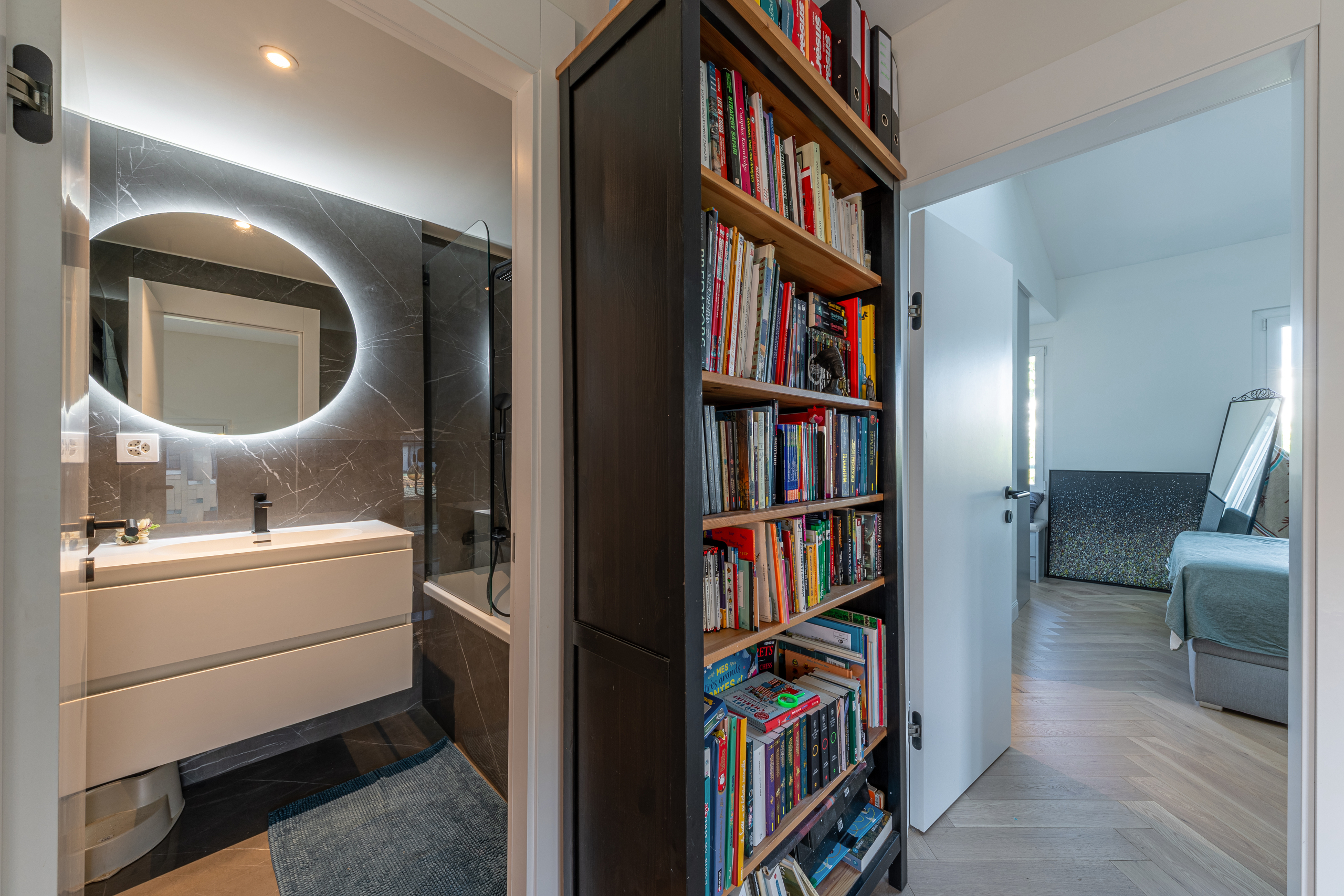 Interior view 5