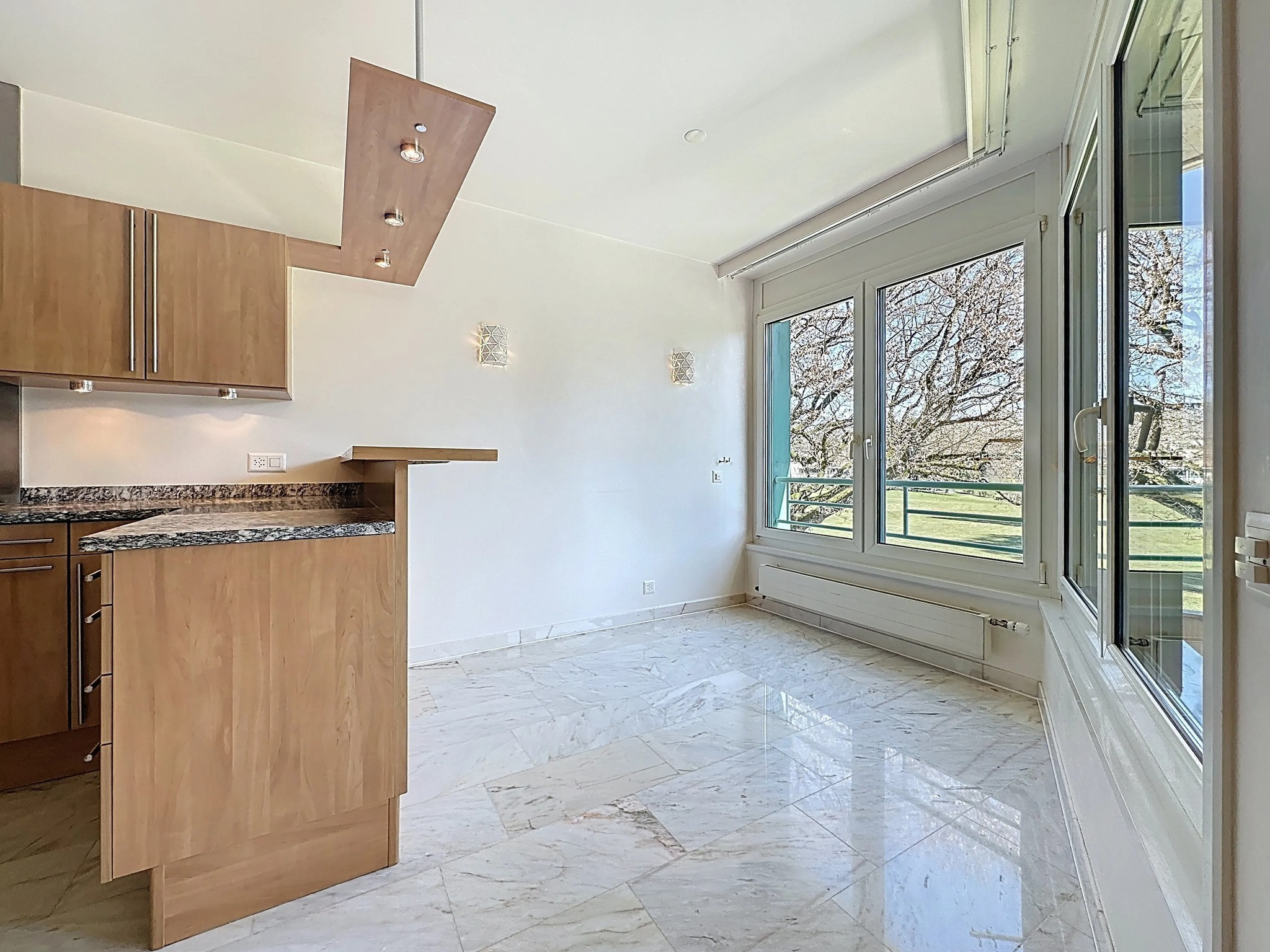 Espace dinatoire dans la cuisine