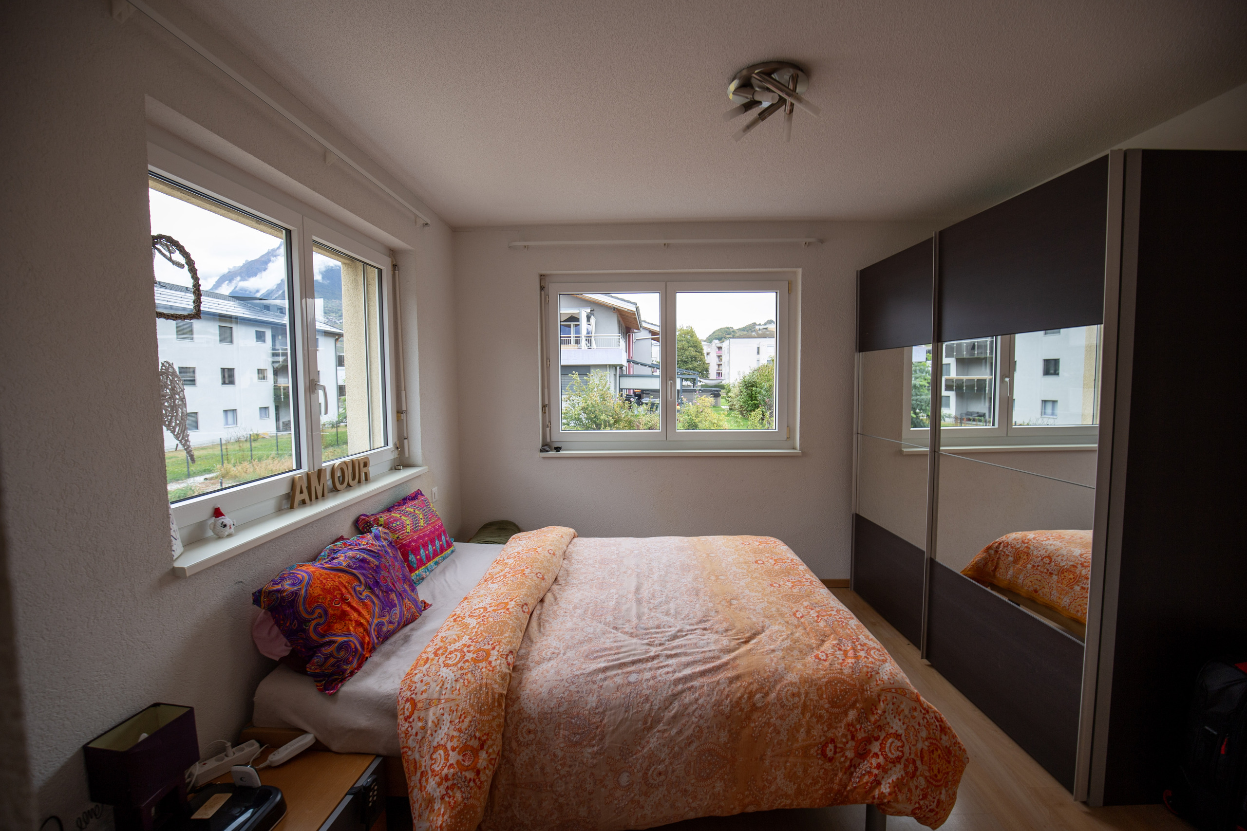 Interior view 10