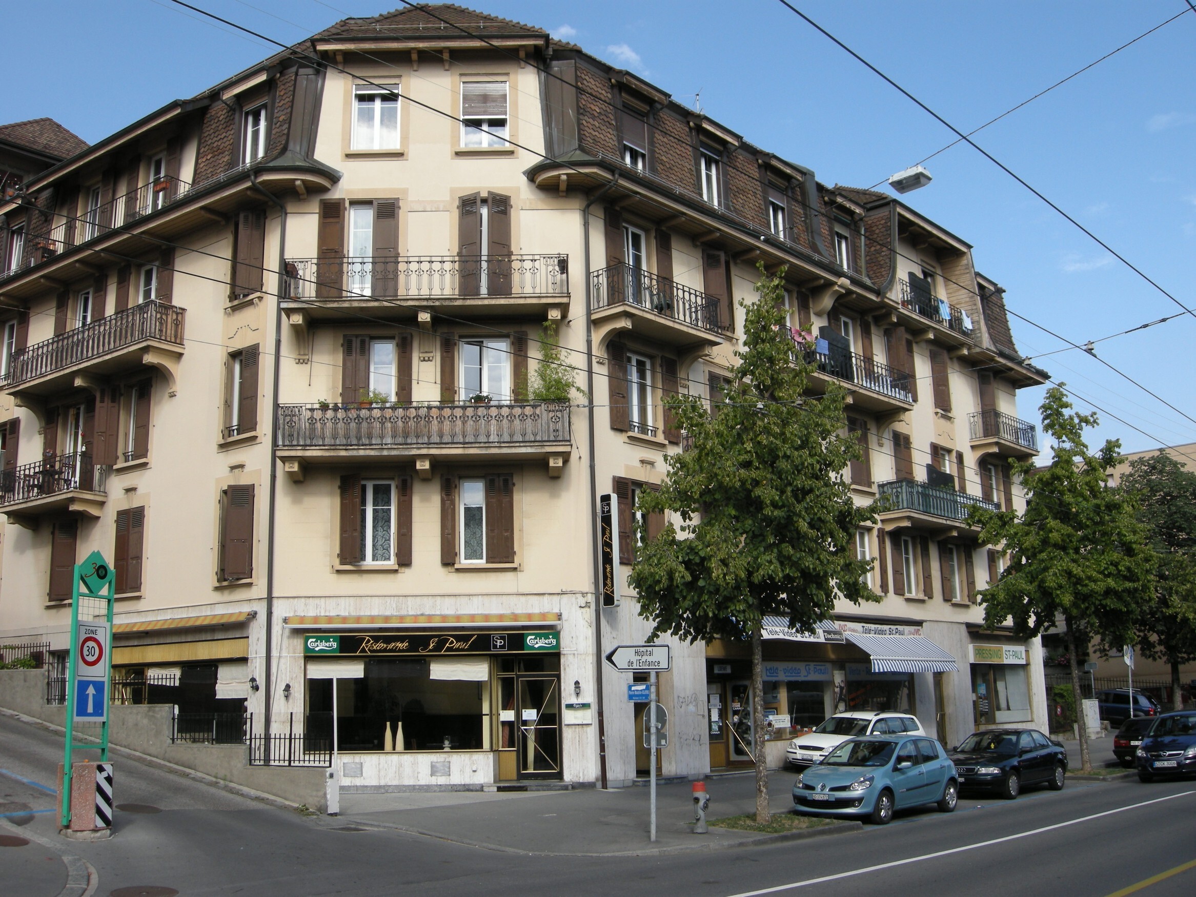 Façade