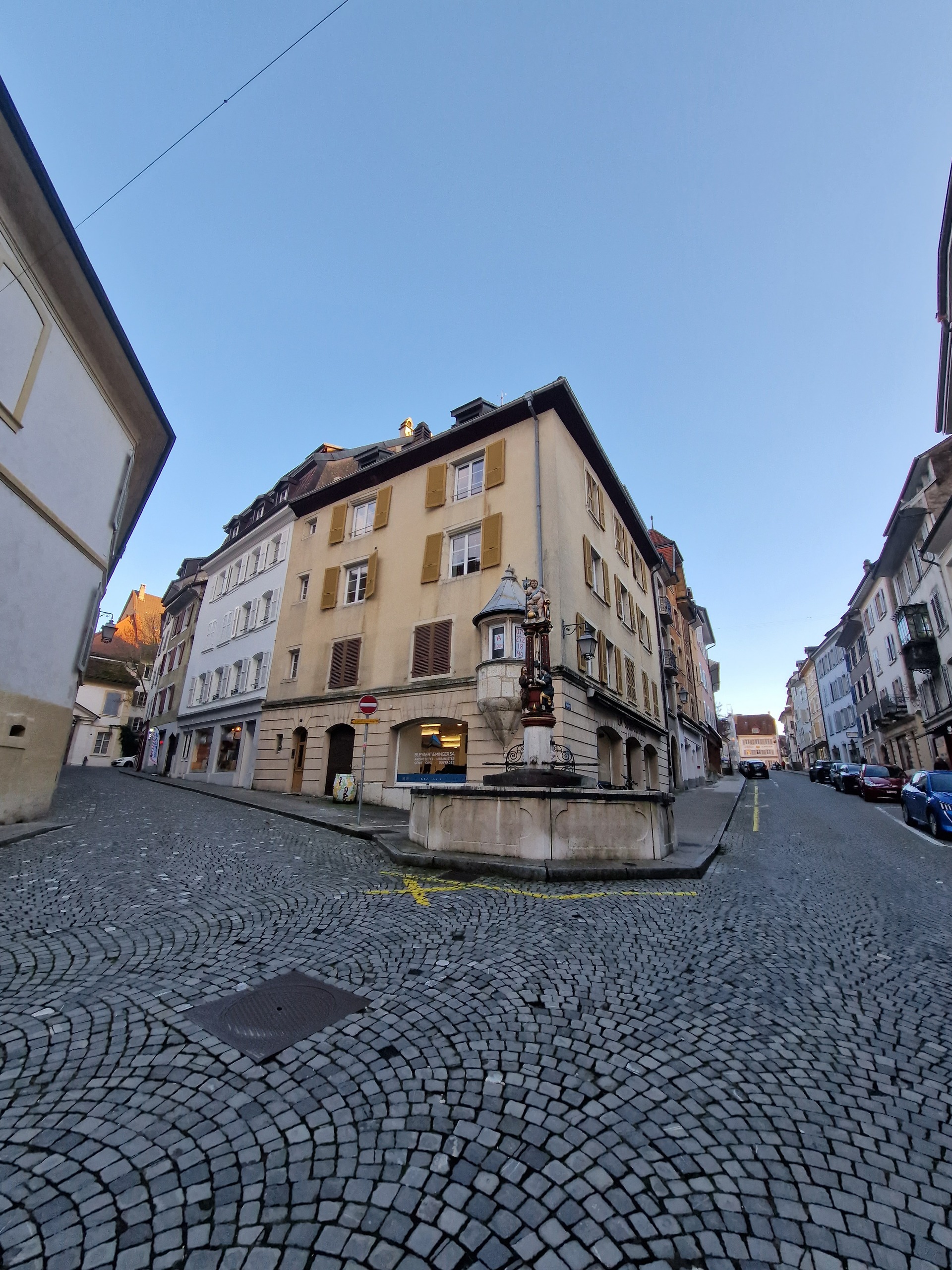 vue principale du bâtiment