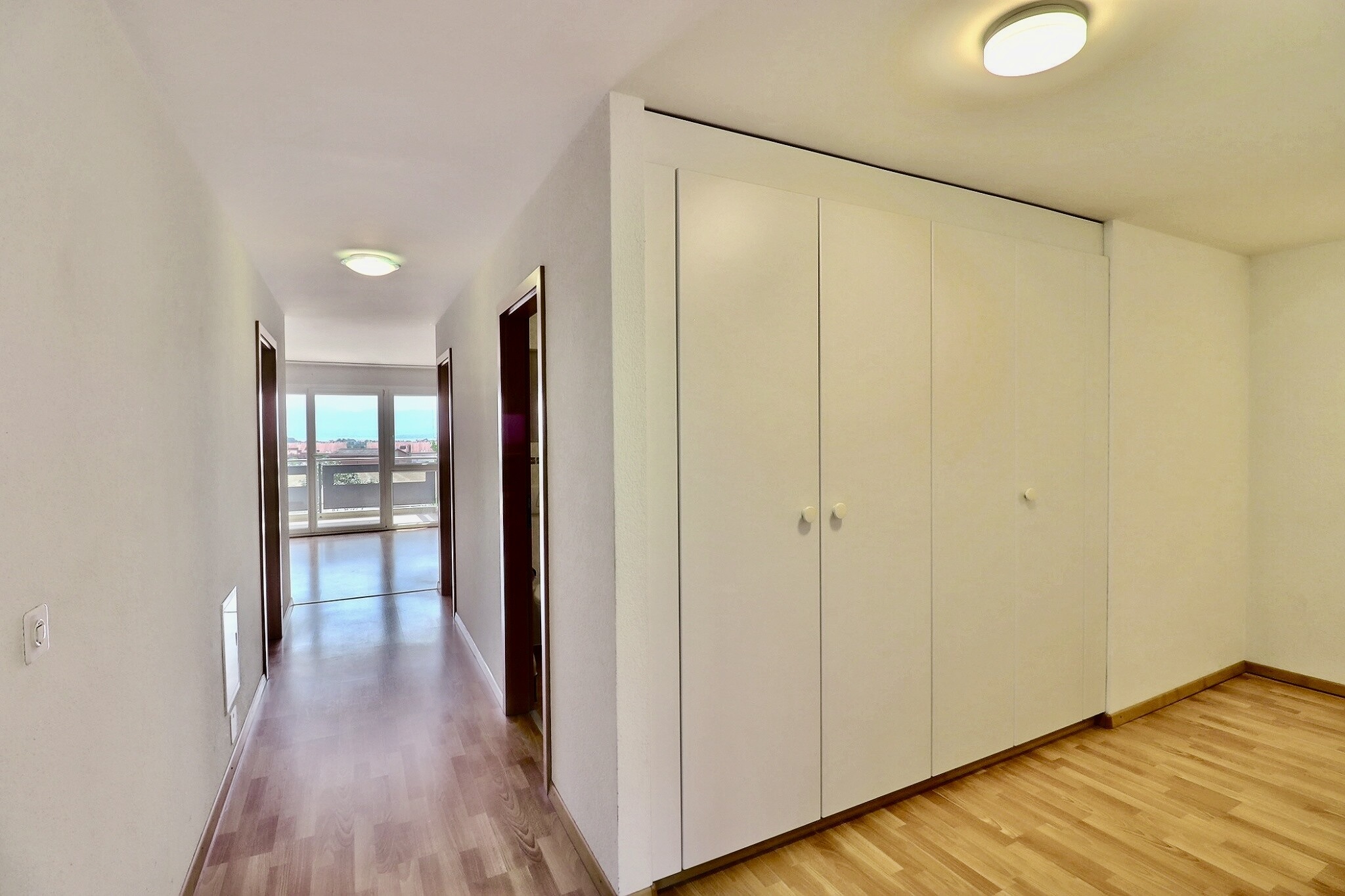 Interior view 7