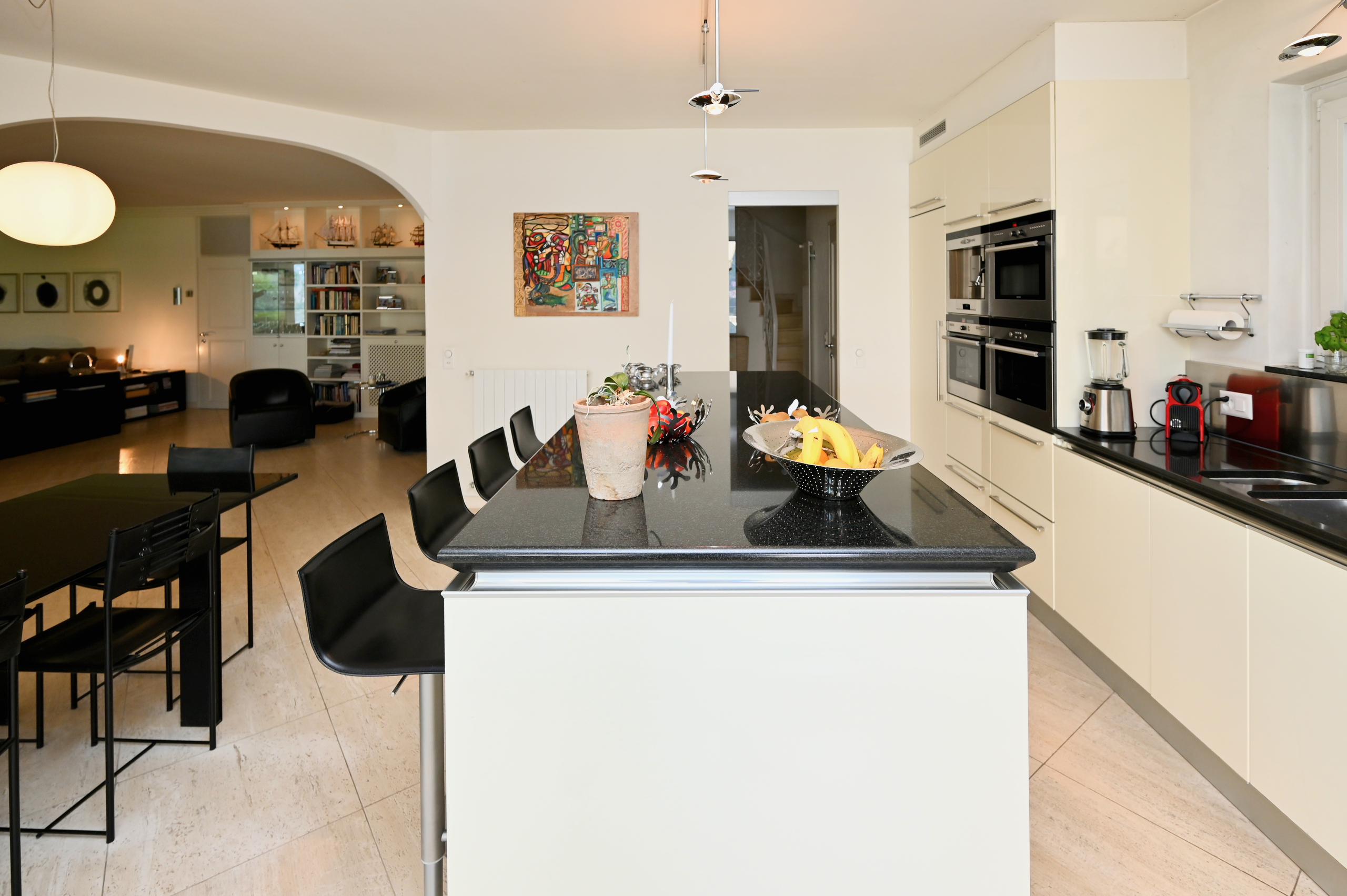 Interior view 9