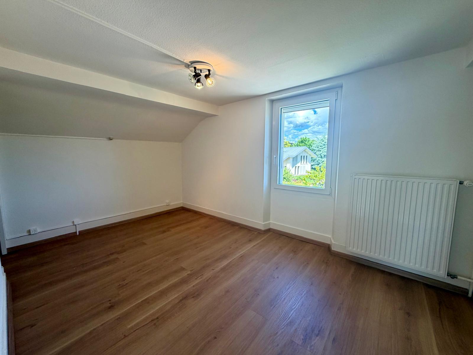 Interior view 8