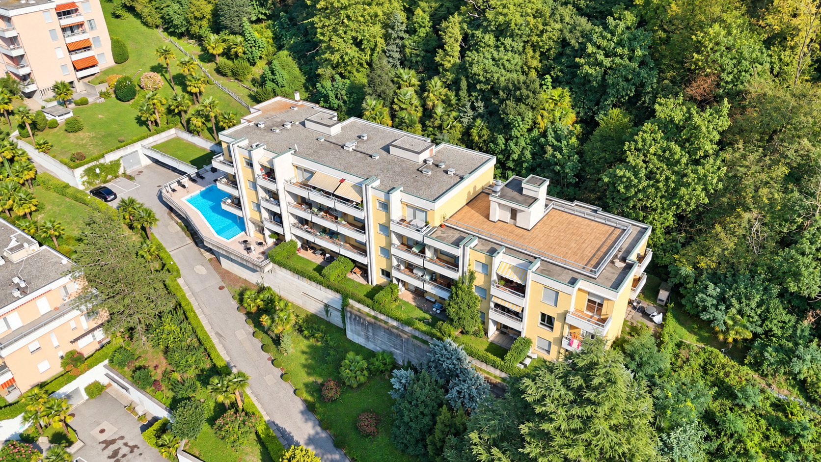 Exterior view 5