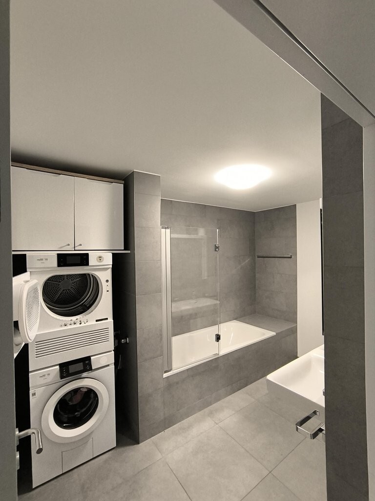 Badezimmer mit Waschturm Badezimmer mit Waschturm