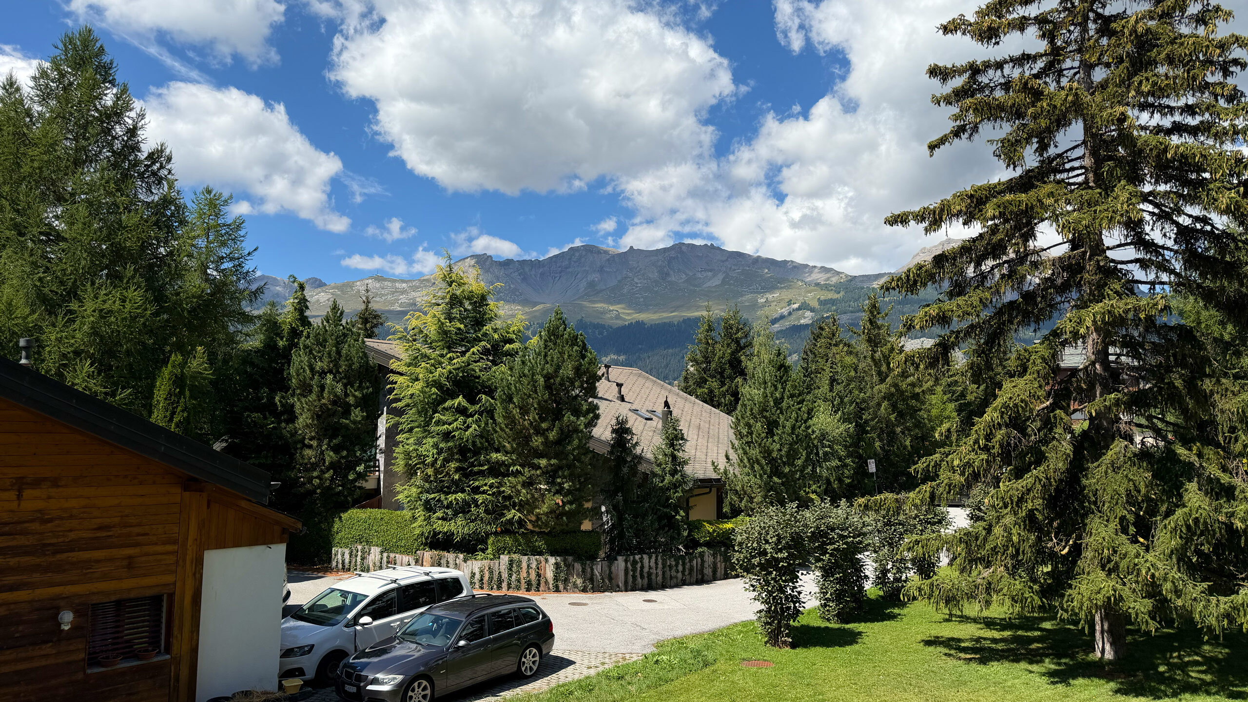 Vue depuis le balcon Ouest Vue depuis le balcon Ouest