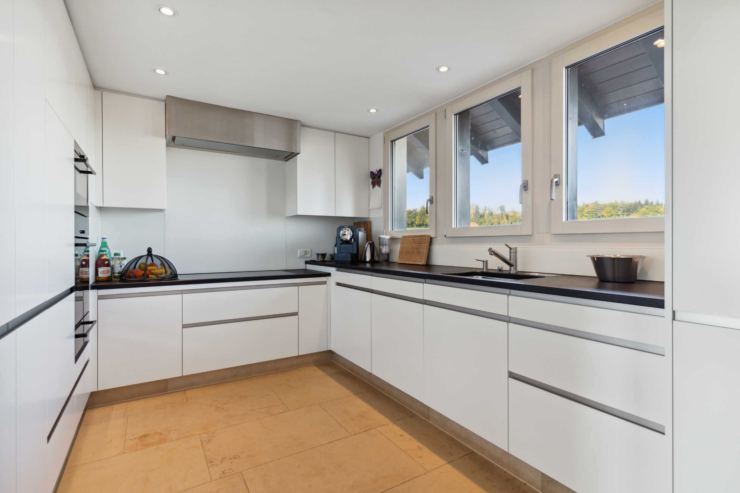 Ausgestattete Küche - Erdgeschoss