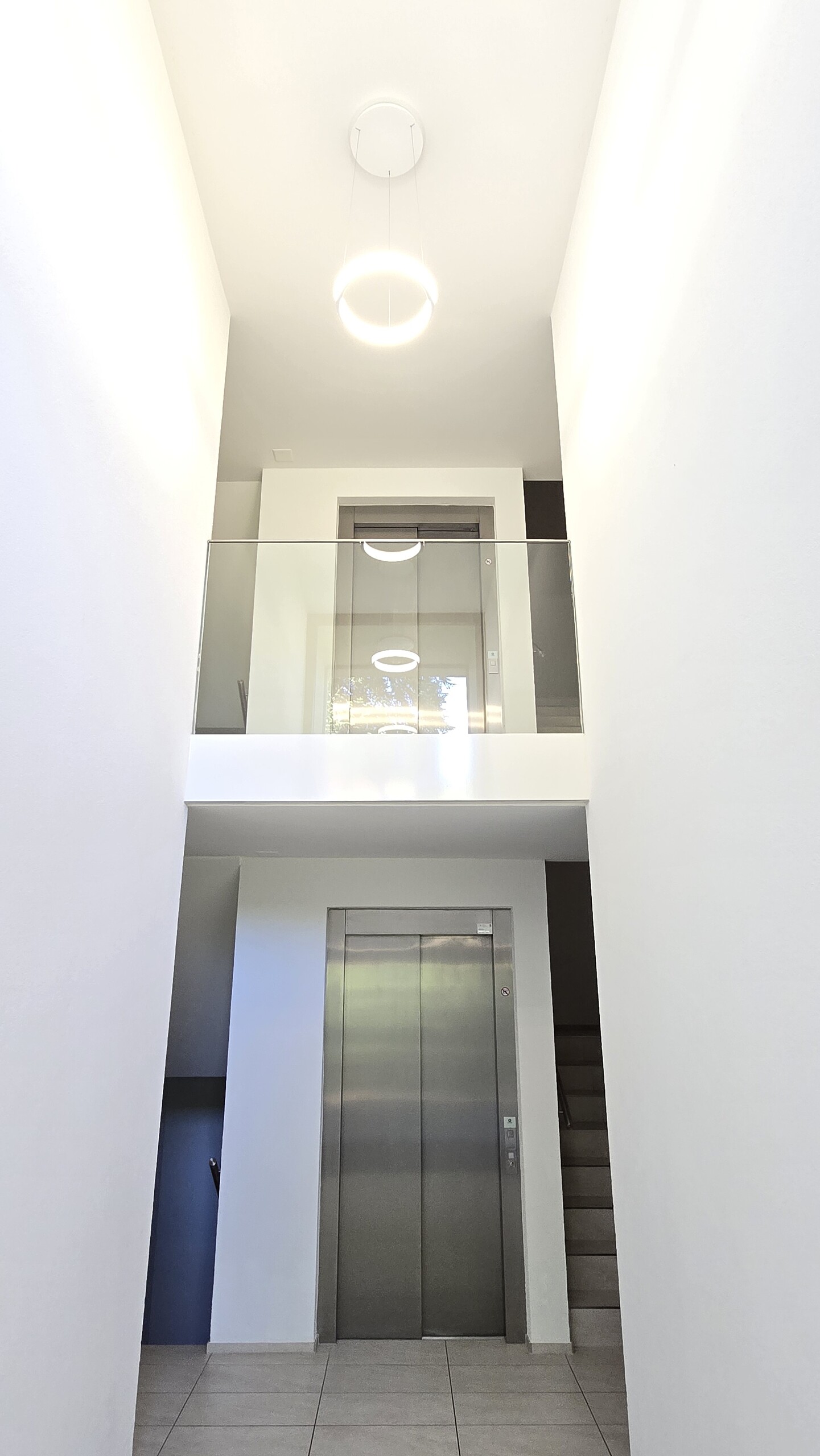Interior view 23
