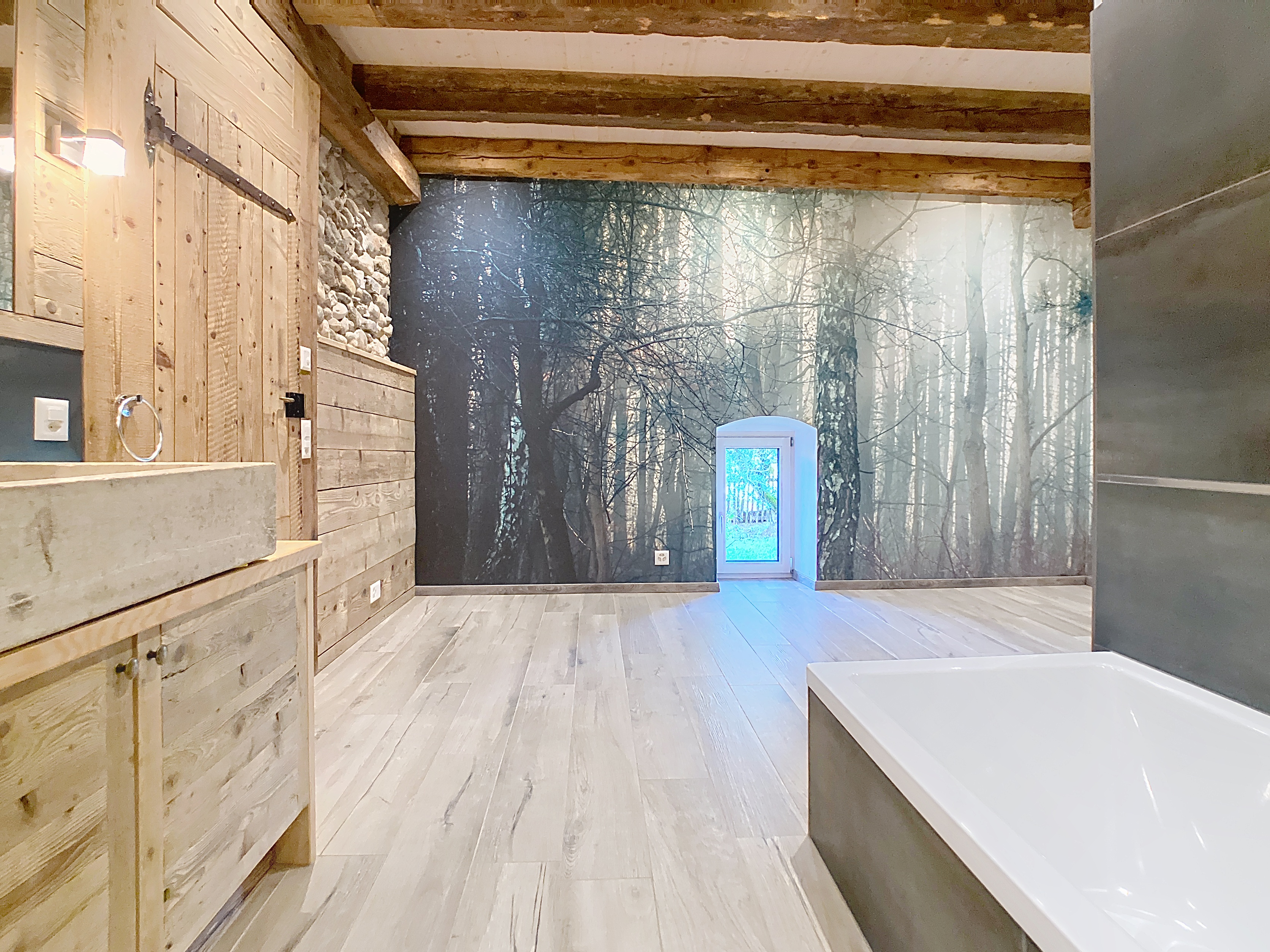 Chambre parentale avec dressing et salle d'eau ouverte 