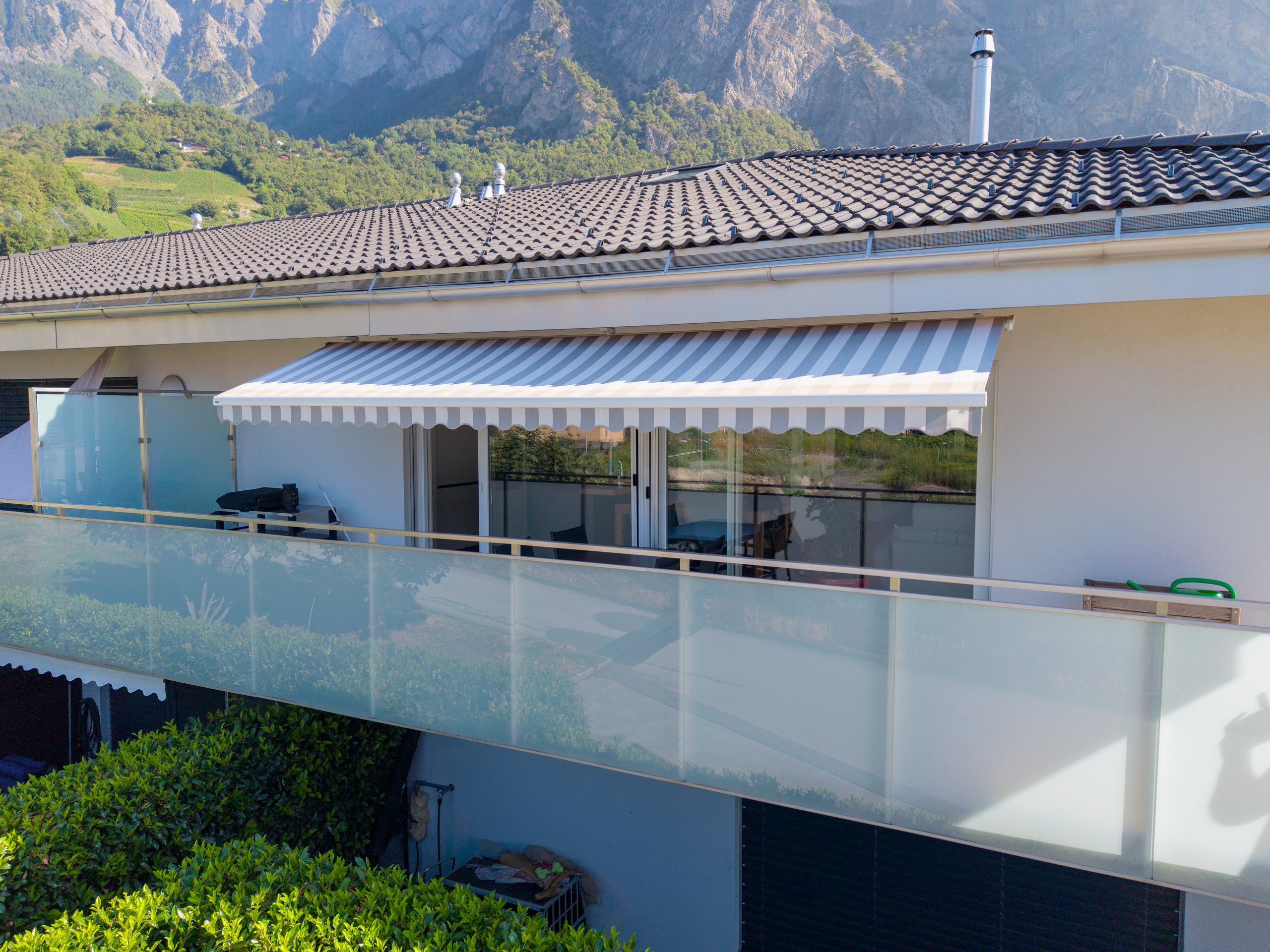 Exterior view 1