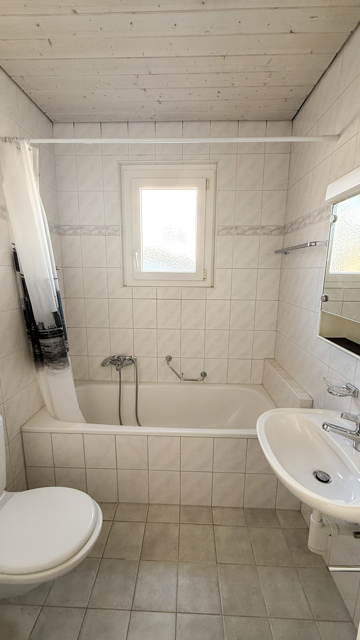 Salle de bain 1er étage Salle de bain 1er étage