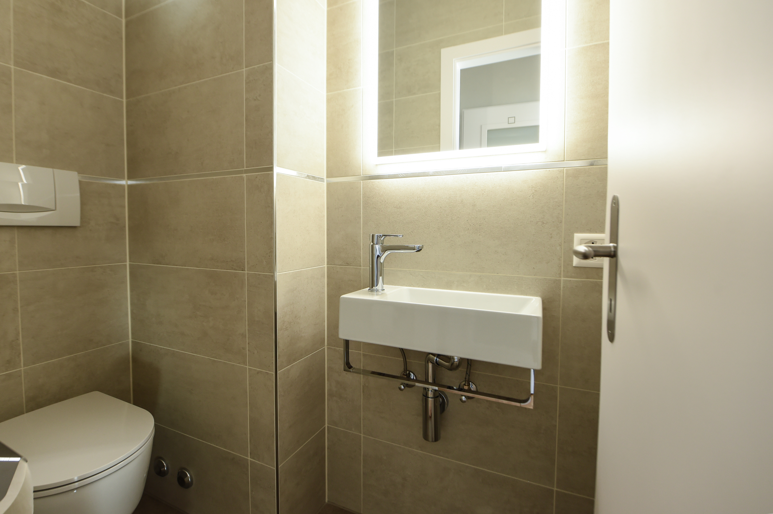 salle de douche/wc/lavabo