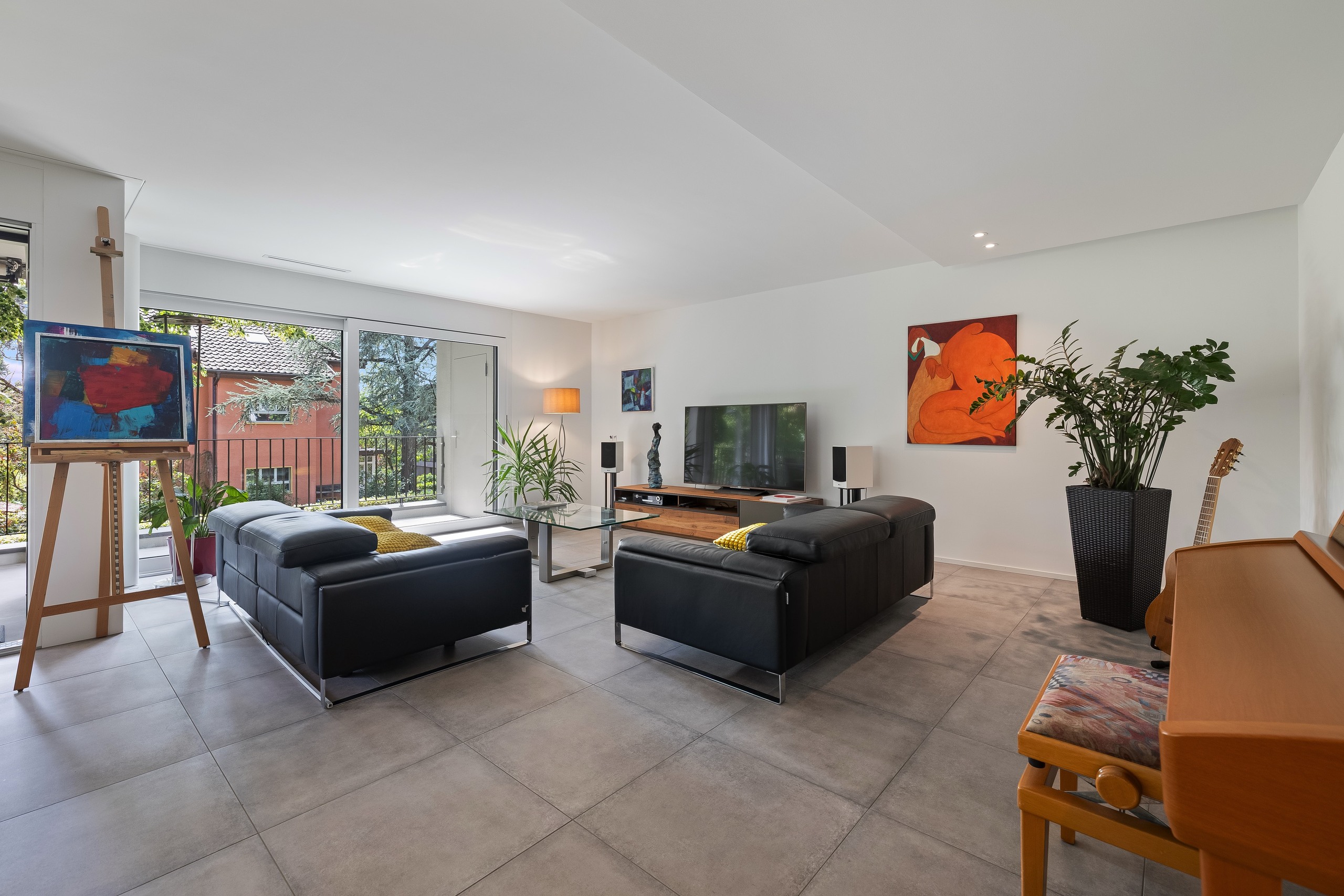 Interior view 5