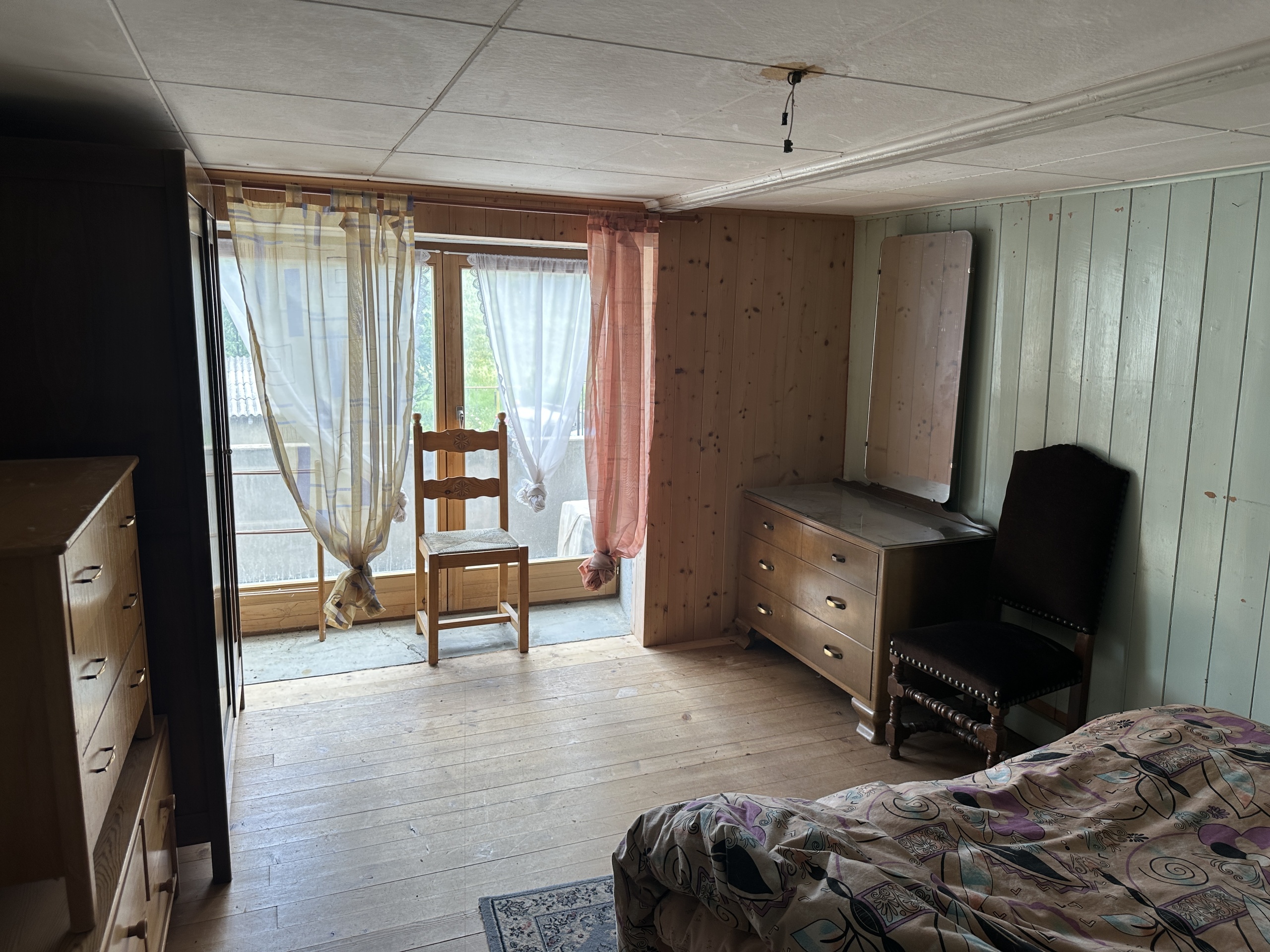 Appartement rez-inférieur Appartement rez-inférieur