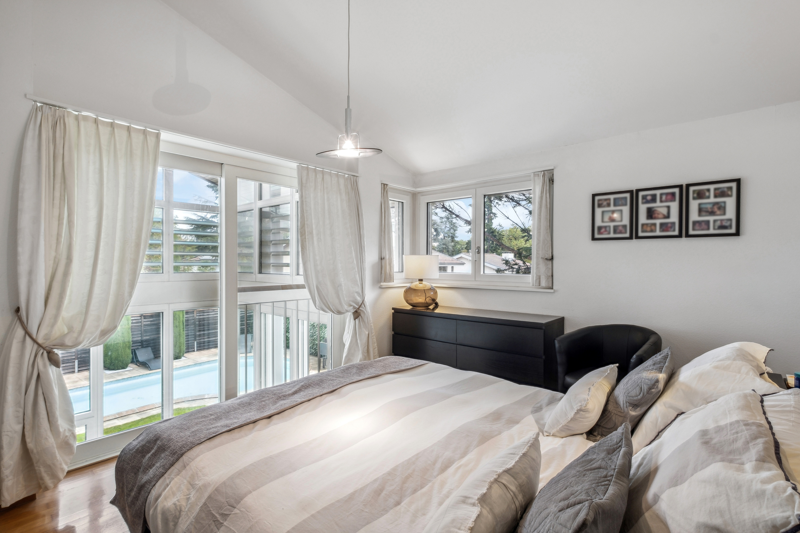 Elternsuite mit integriertem Stauraum