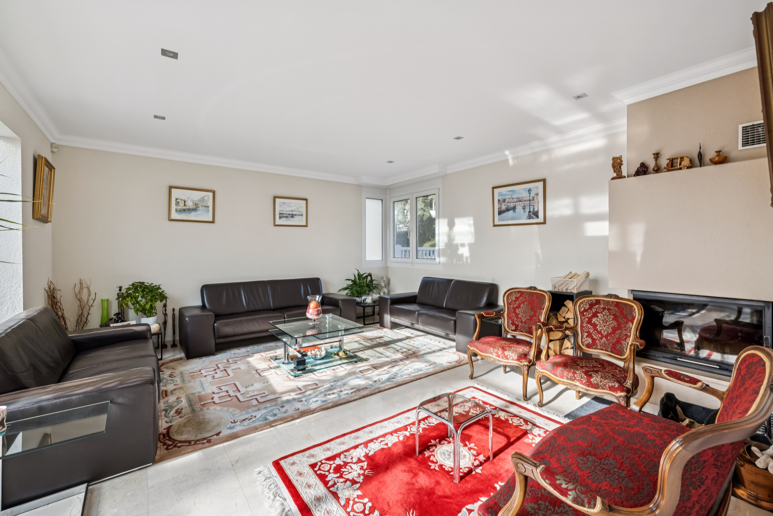 Séjour avec cheminée Séjour avec cheminée