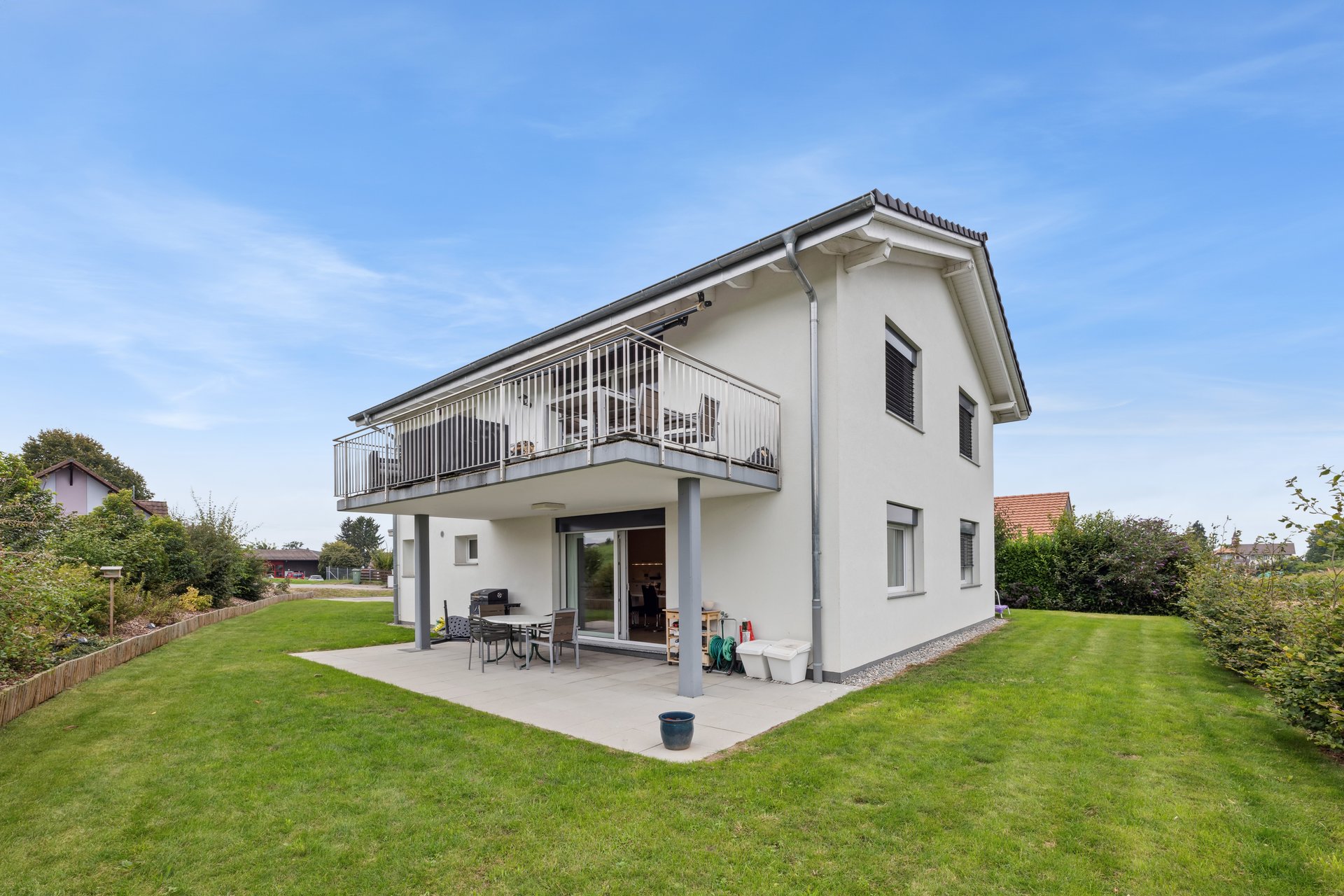 Privatgarten mit Terrasse Privatgarten mit Terrasse