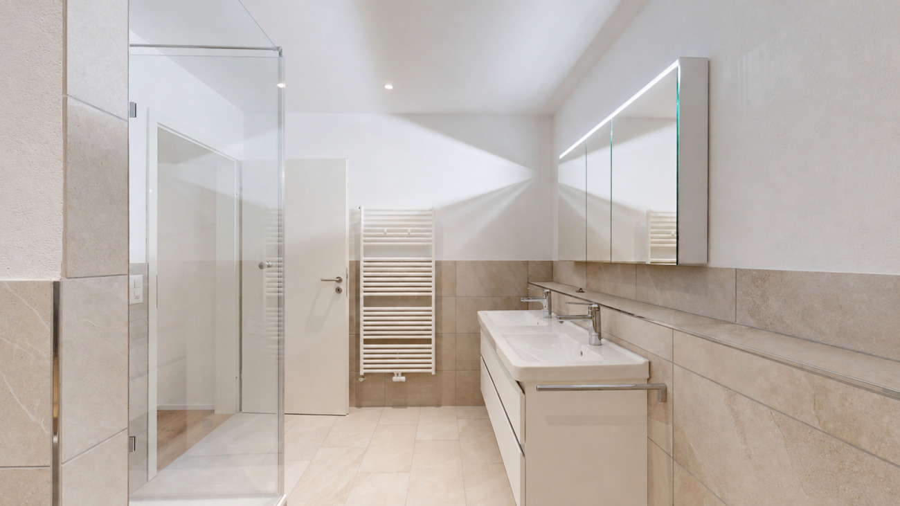 Dusche / WC Dusche / WC