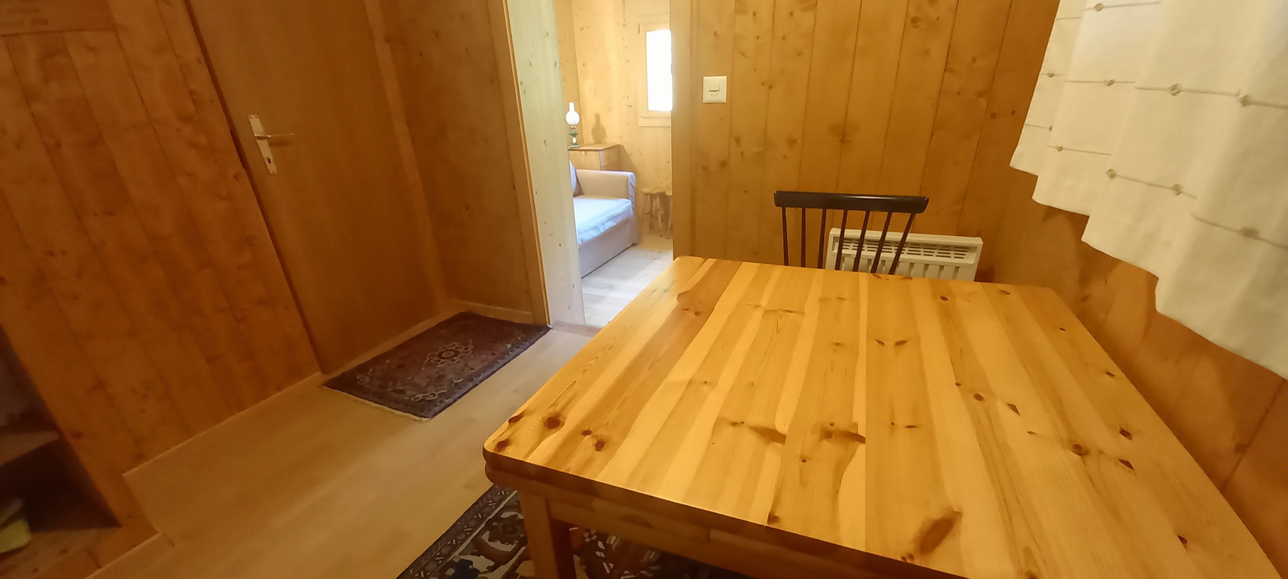 Petit coin repas (rez) Petit coin repas (rez)