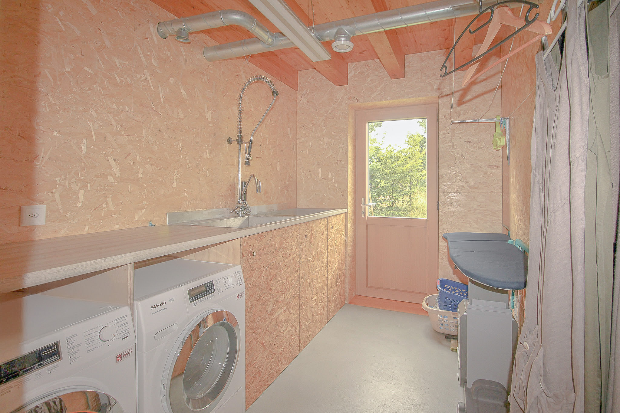 Buanderie au rez inférieur