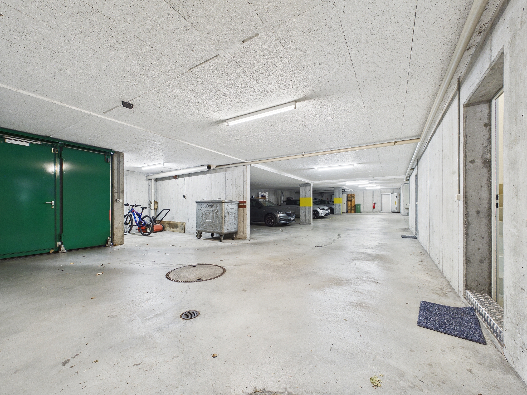 Tiefgarage mit direktem Hauszugang