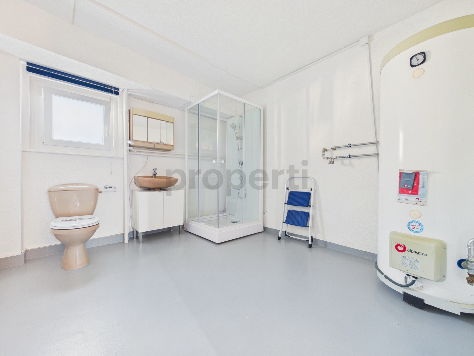 Image 10 Image 10