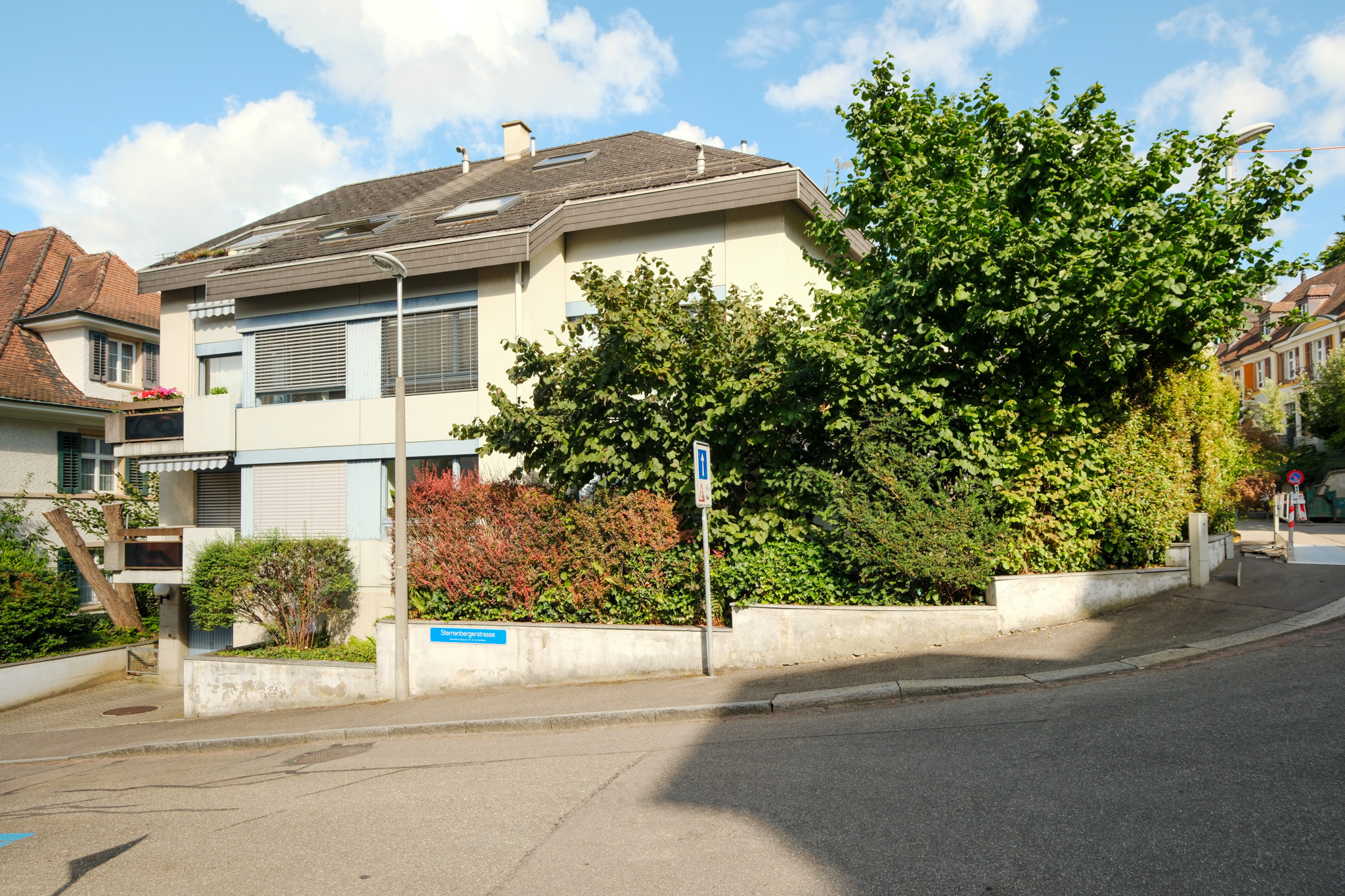 Westfassade Nr. 45 - Ecke Sternenbergerstrasse 