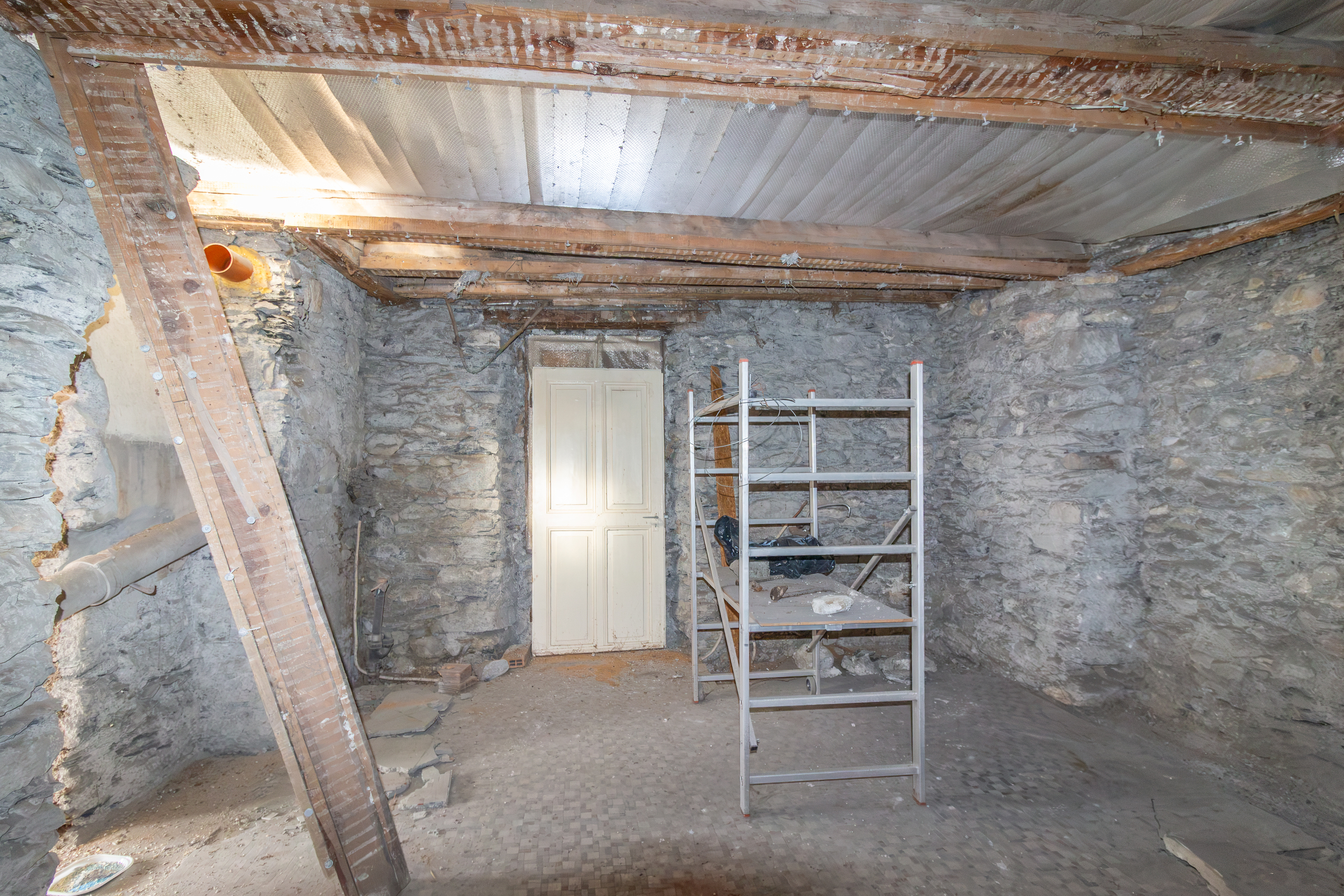 Interior view 12