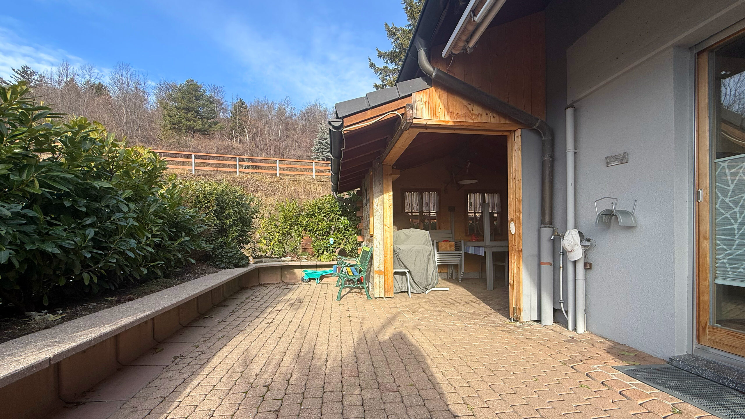 Chalet - East balcony with garden pavilion