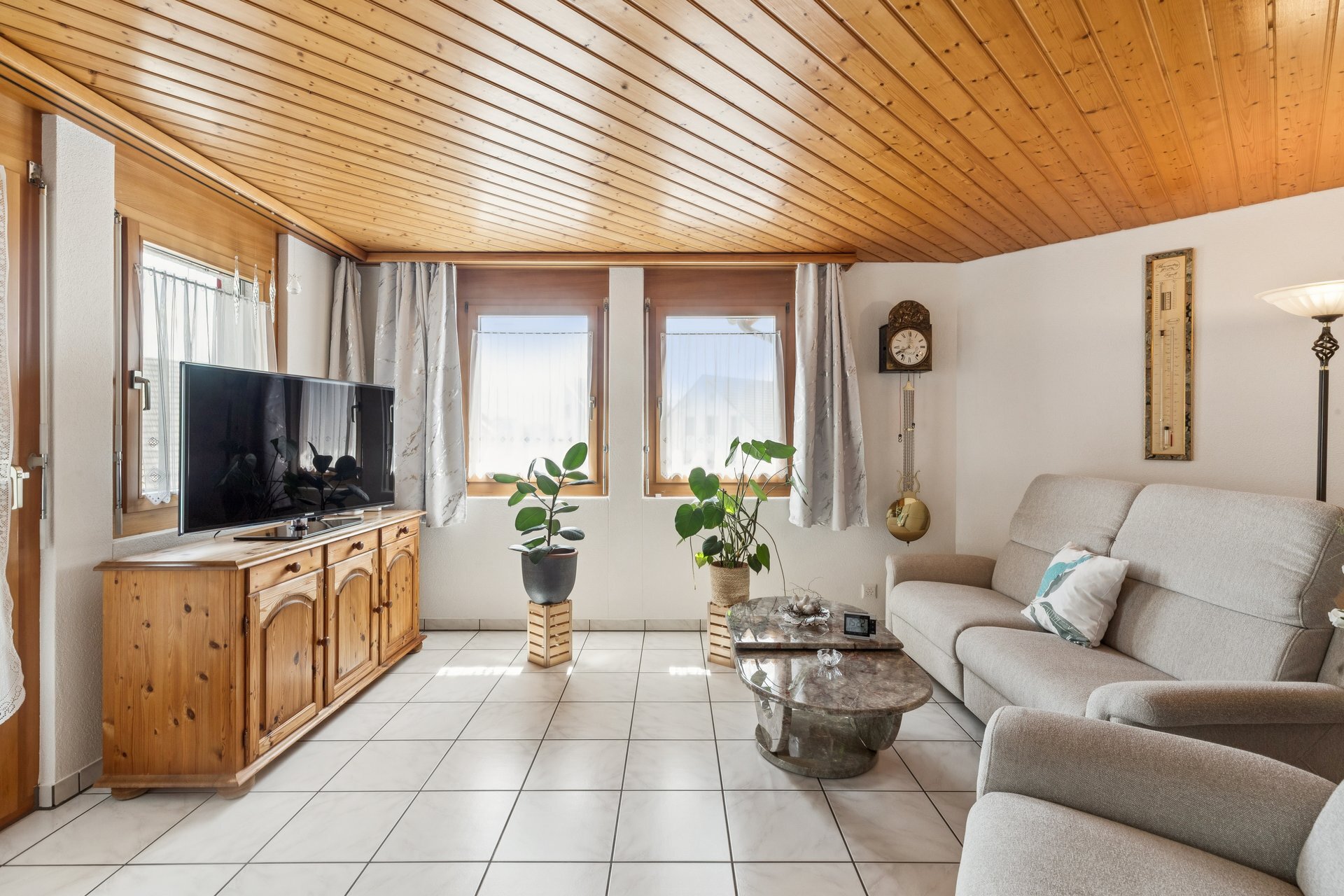 Interior view 2