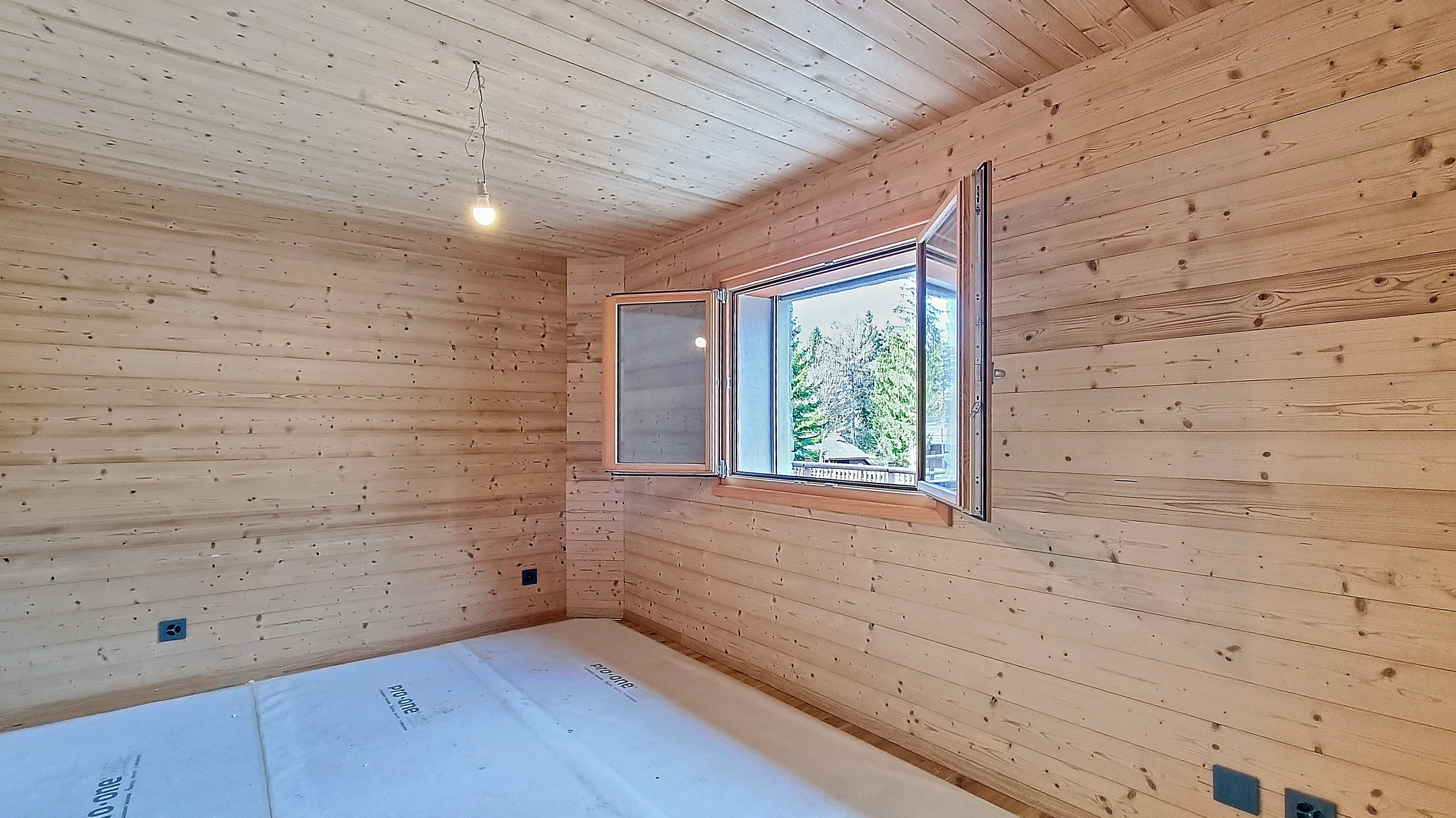Interior view 2