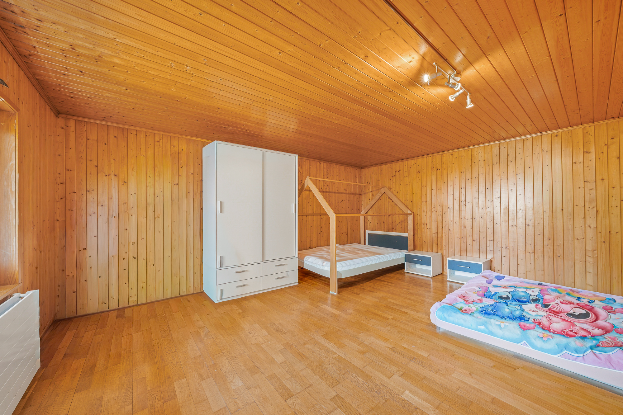 Triplex 5.5 pces - Chambre enfants Triplex 5.5 pces - Chambre enfants
