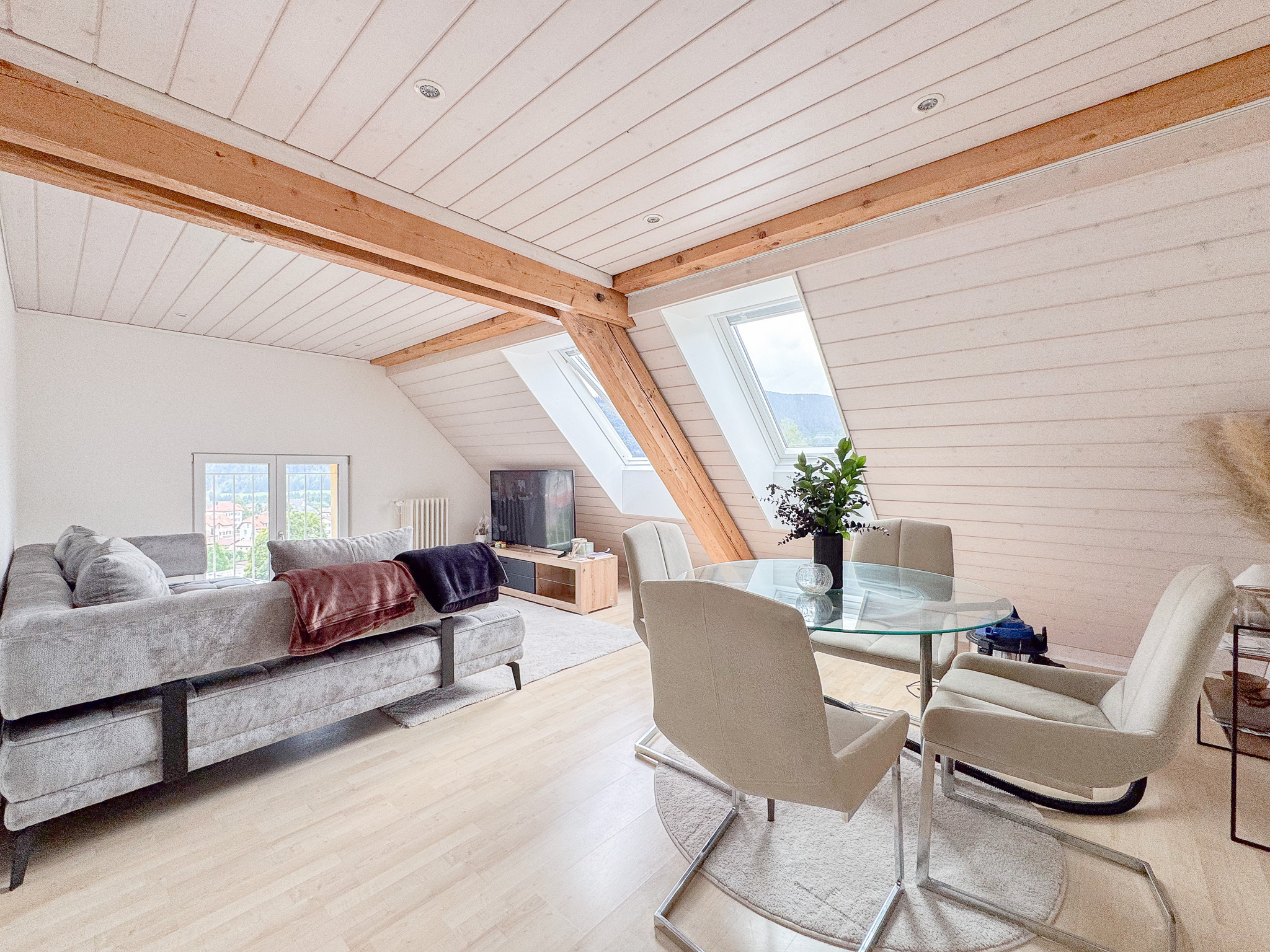 3ème étage - appartement de 3 pièces 3ème étage - appartement de 3 pièces