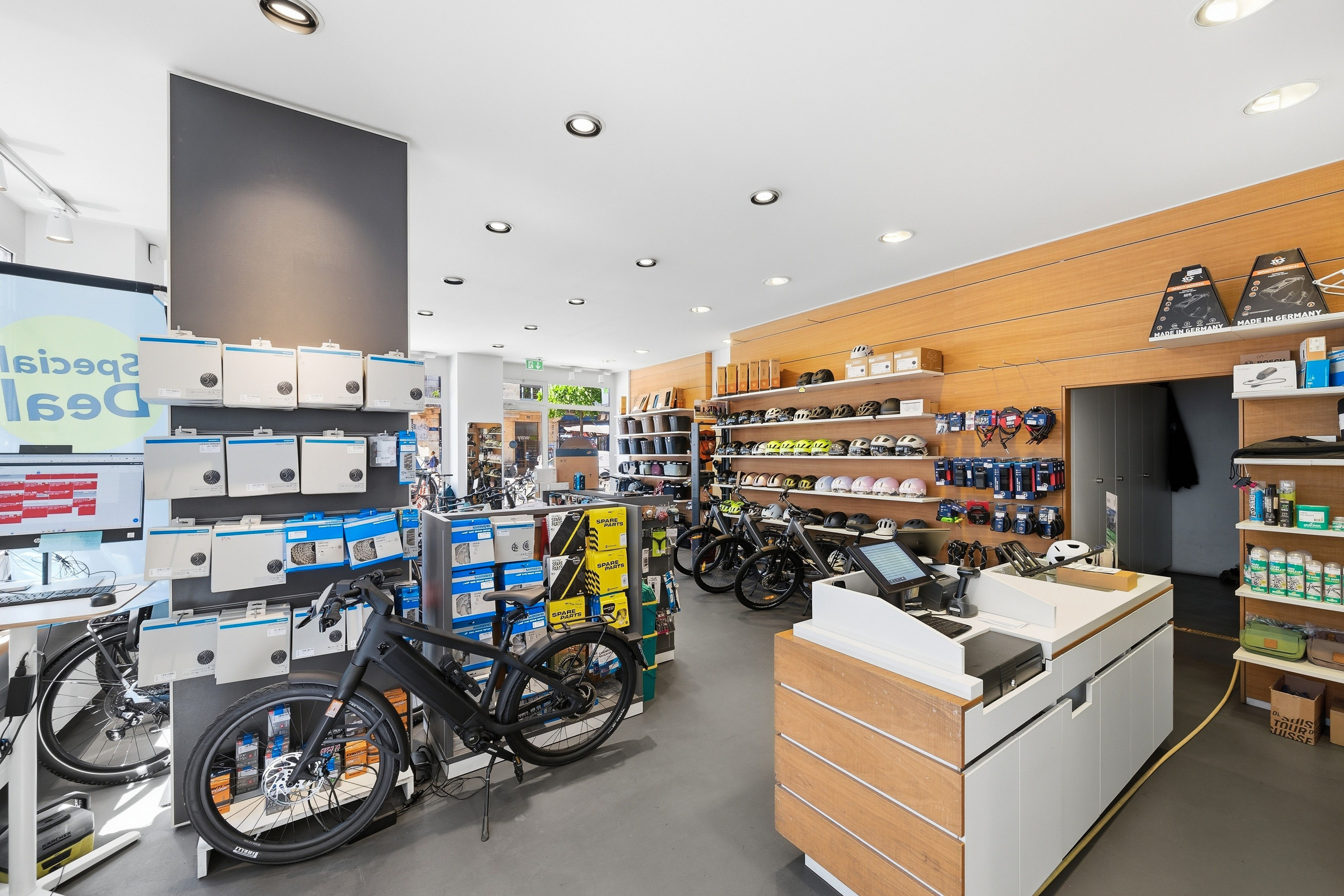 Interior view 5
