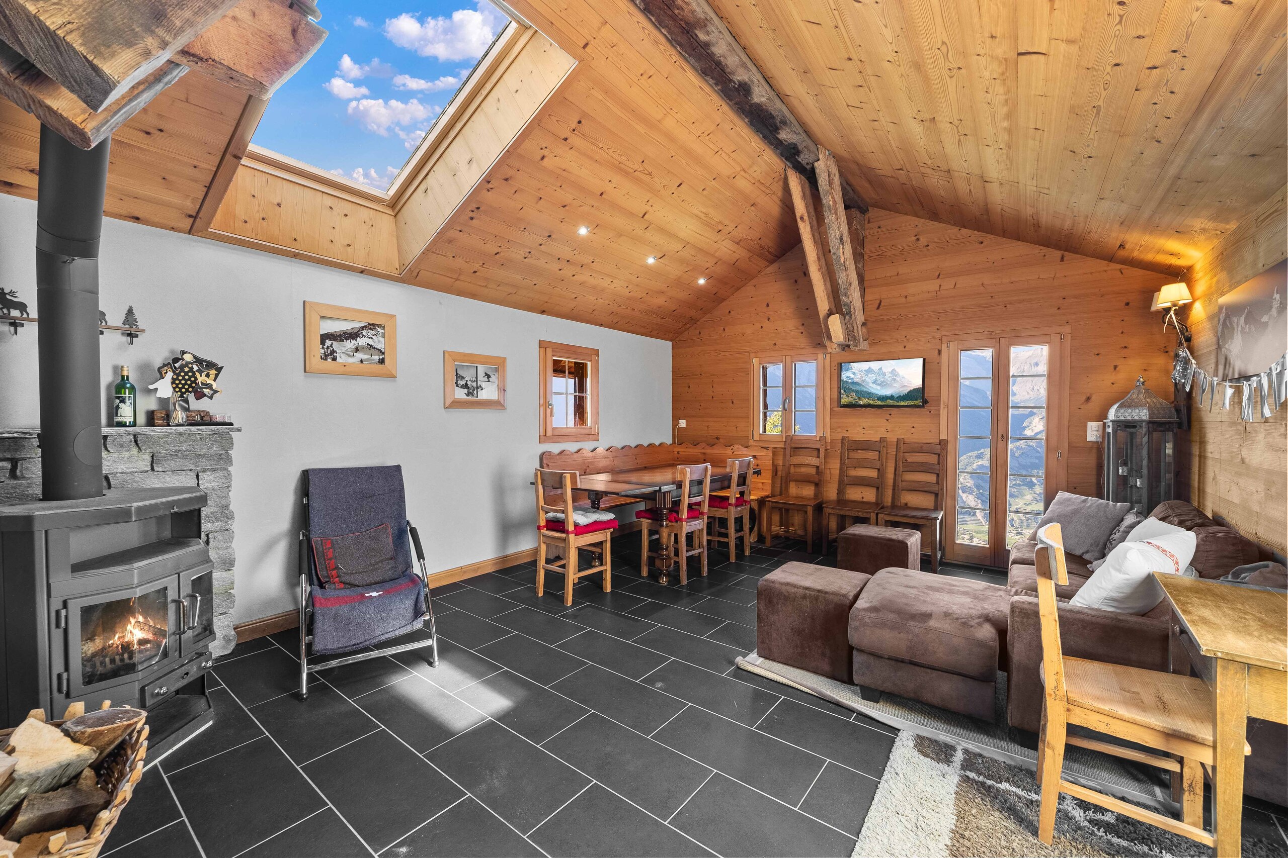Interior view 2