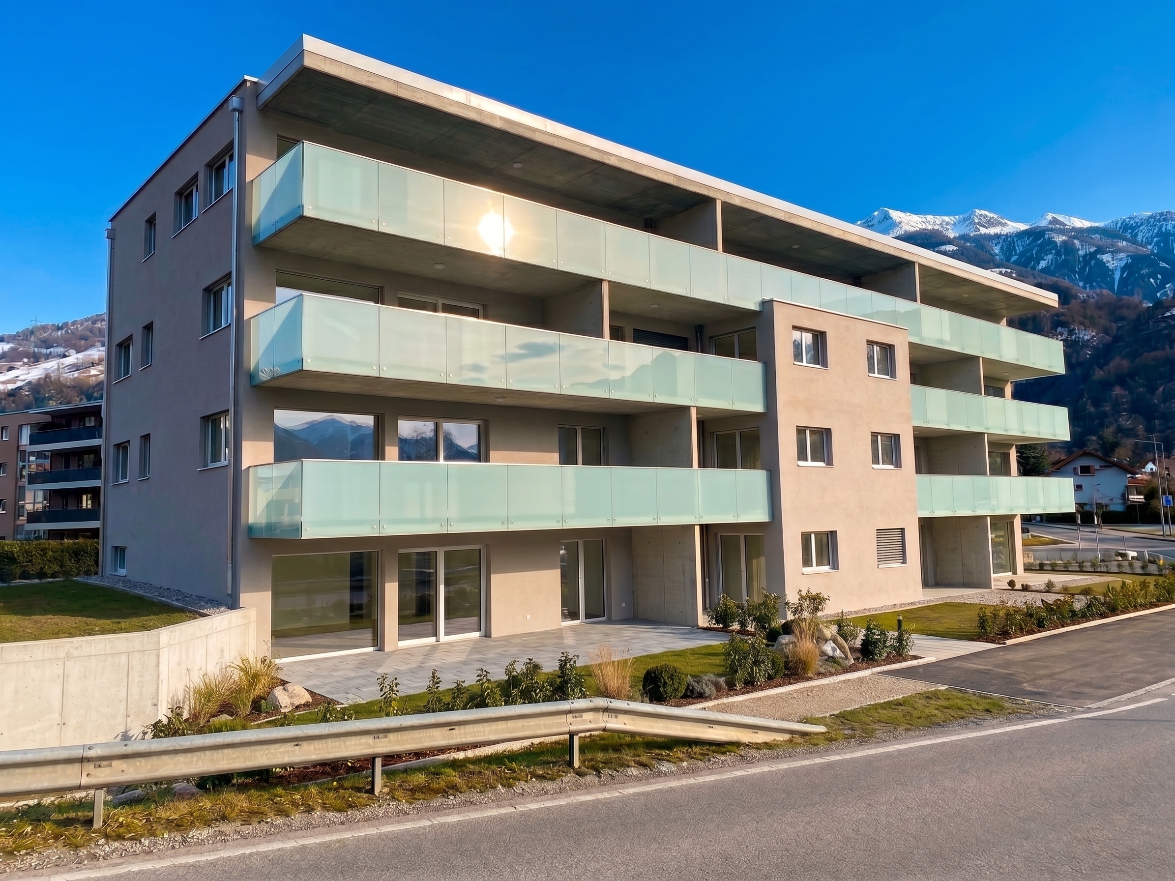 Exterior view 2